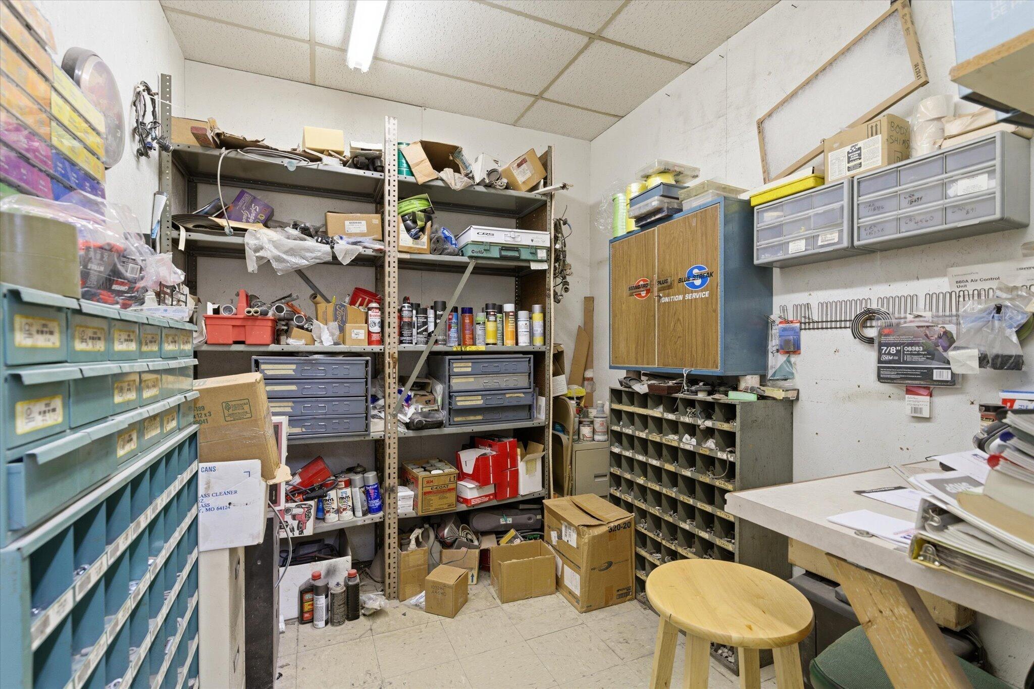 main property photo 13