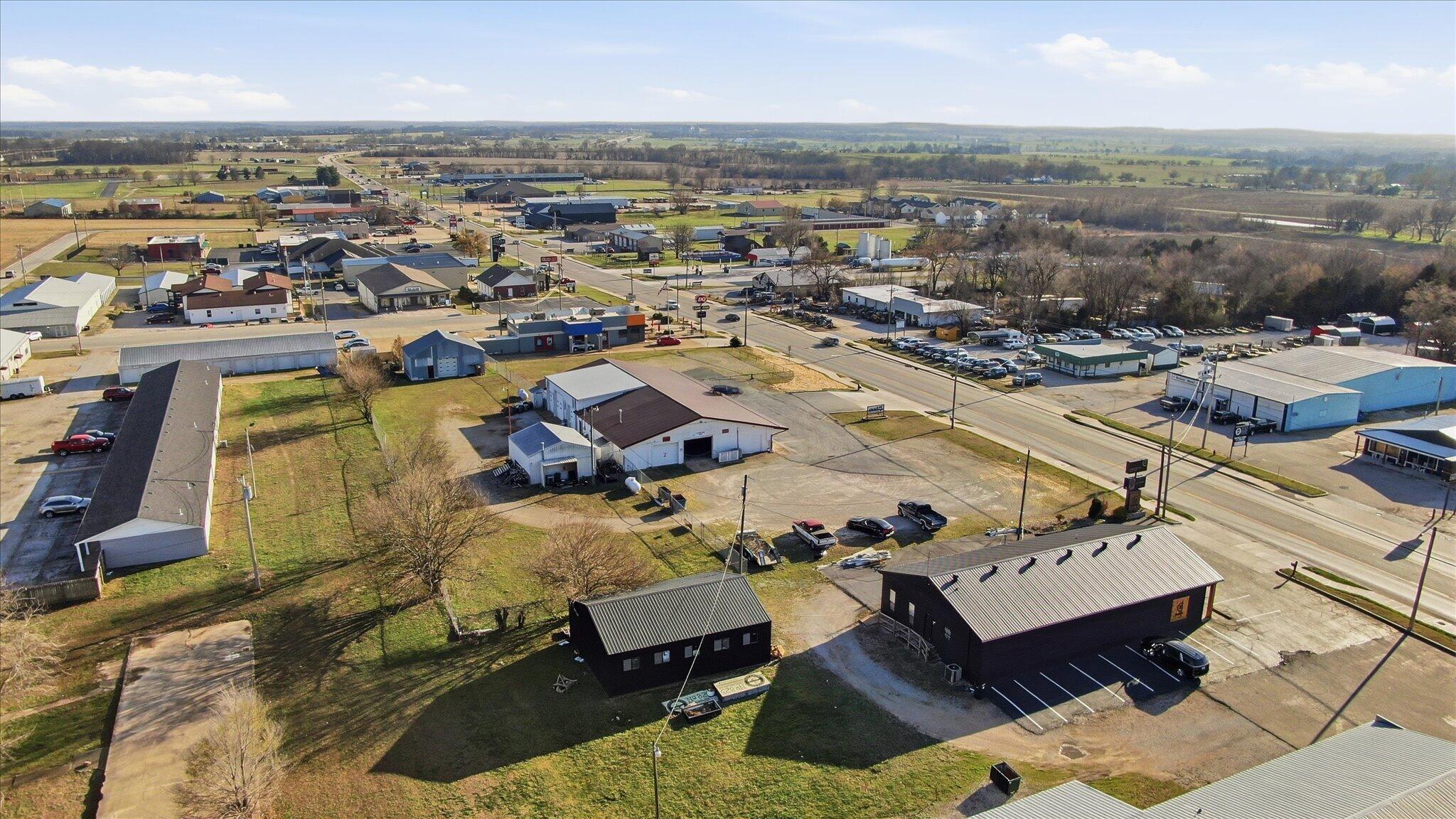 main property photo 30