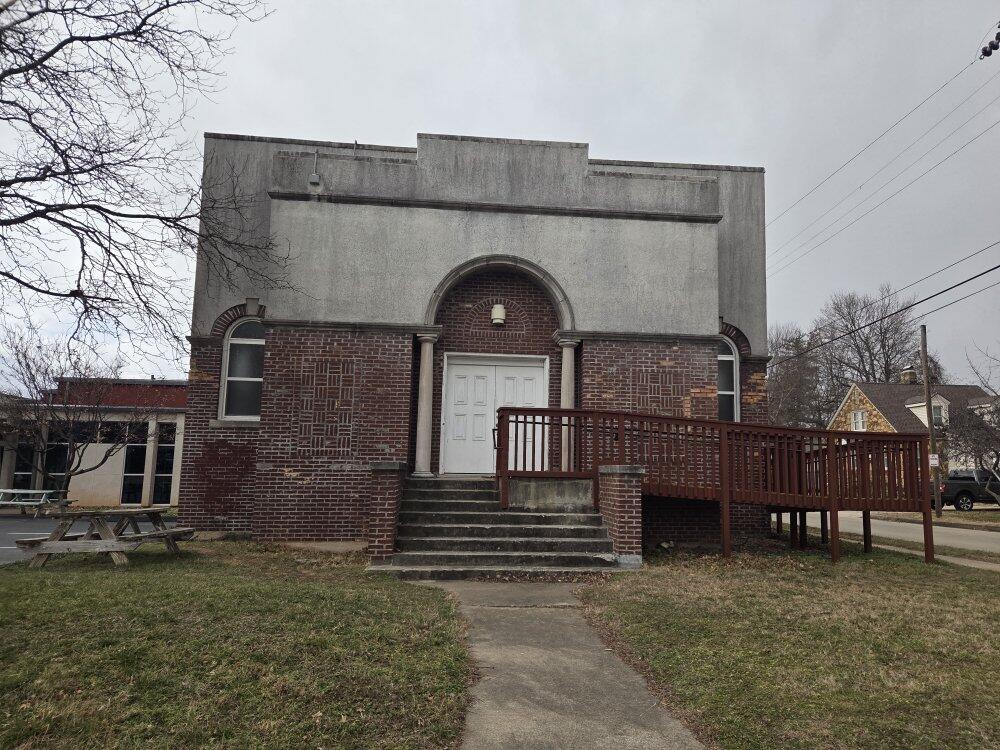 main property photo 10