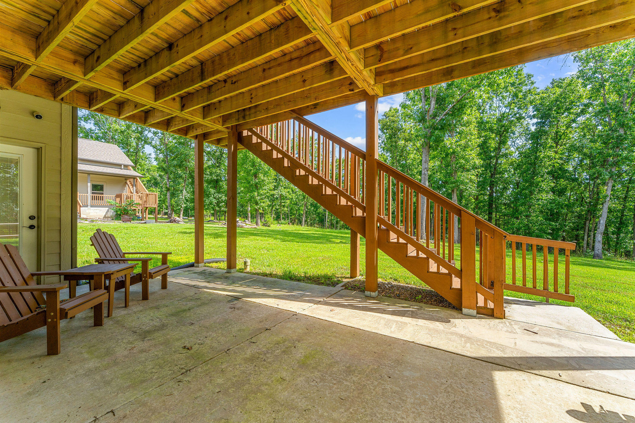 main property photo 40