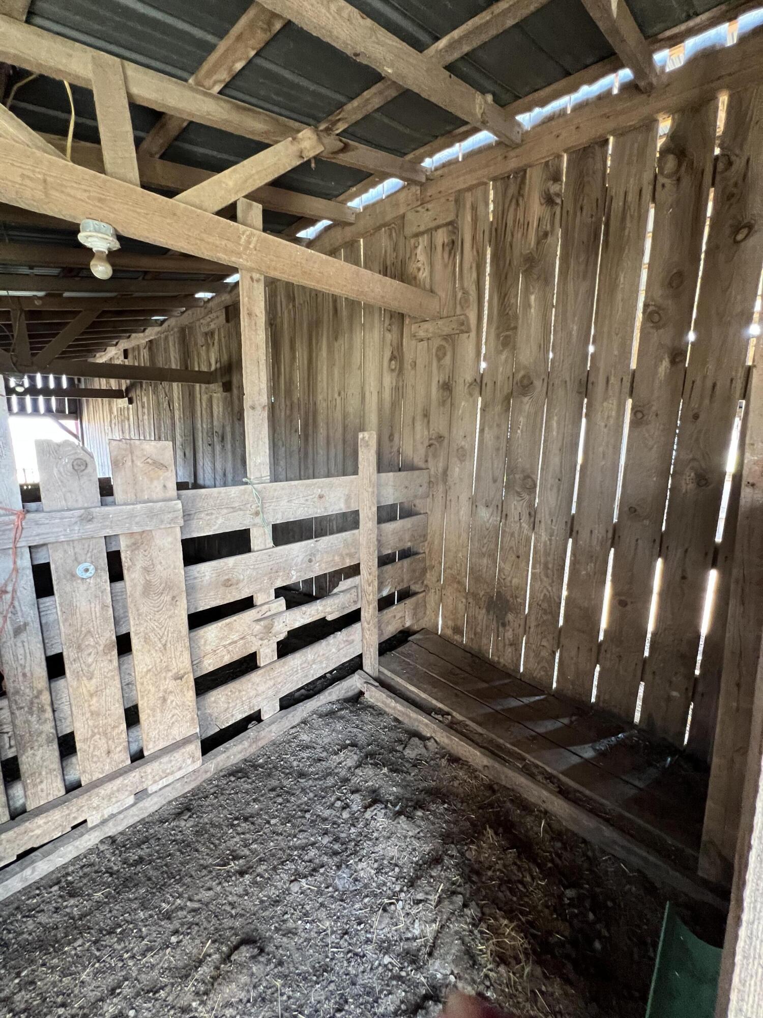 main property photo 111
