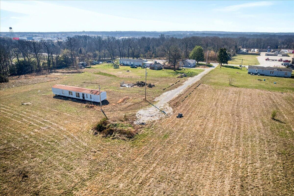 main property photo 38