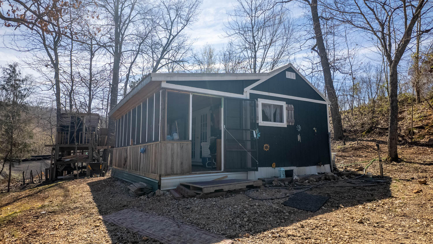 main property photo 50
