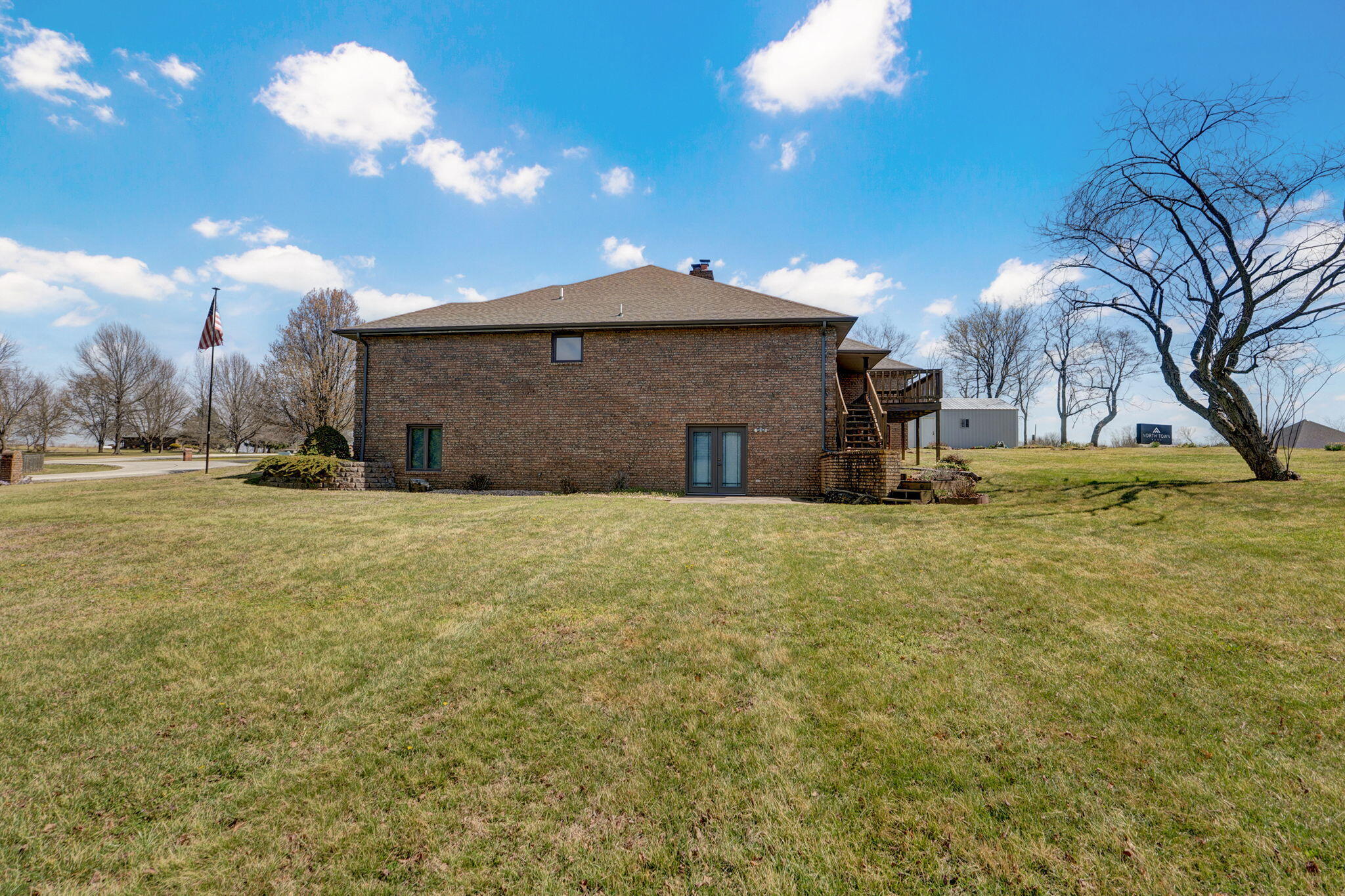 main property photo 51
