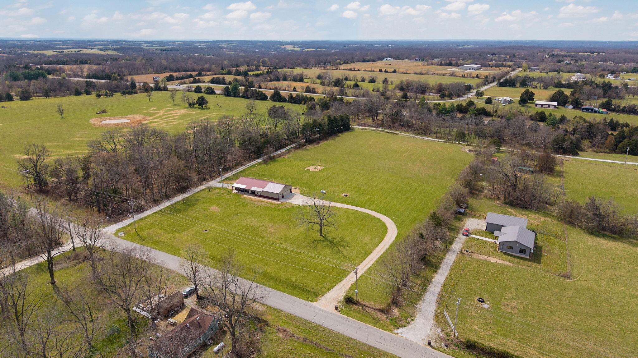 main property photo 35