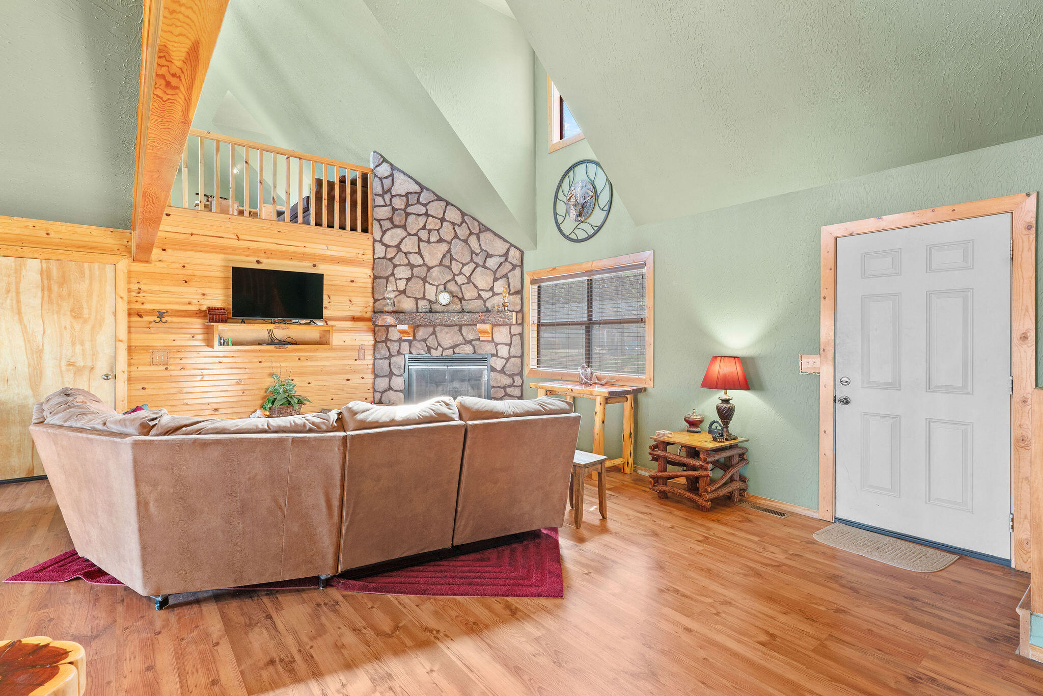 main property photo 14