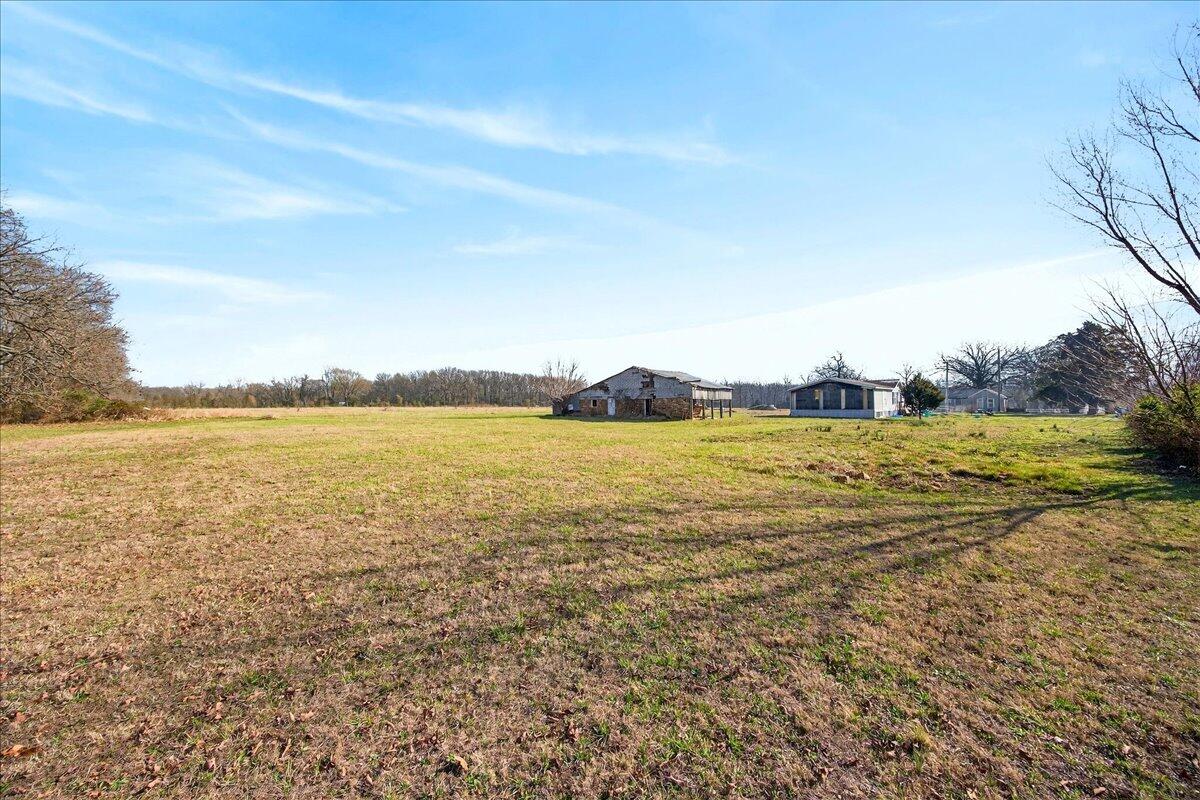 main property photo 11