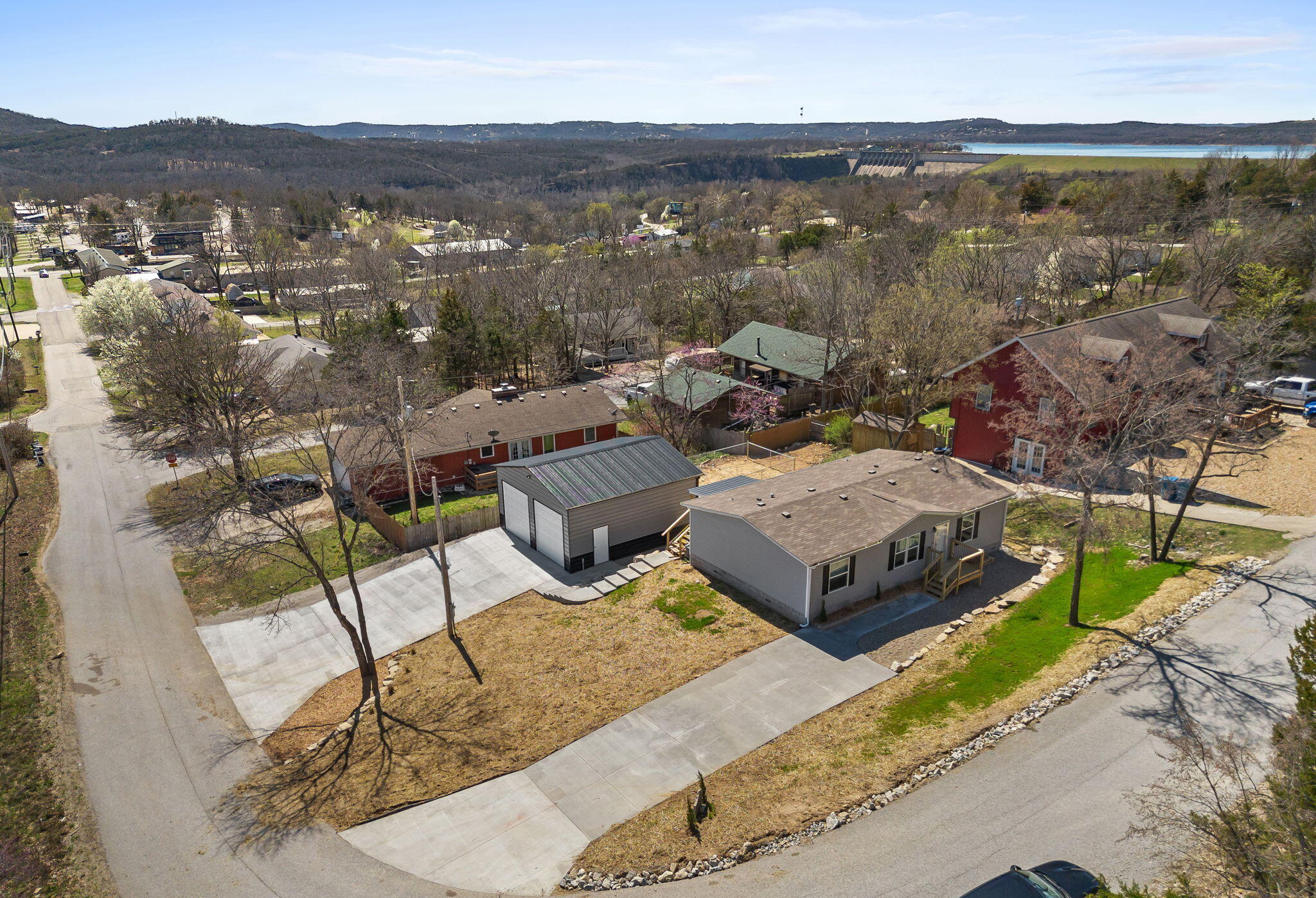 main property photo 26