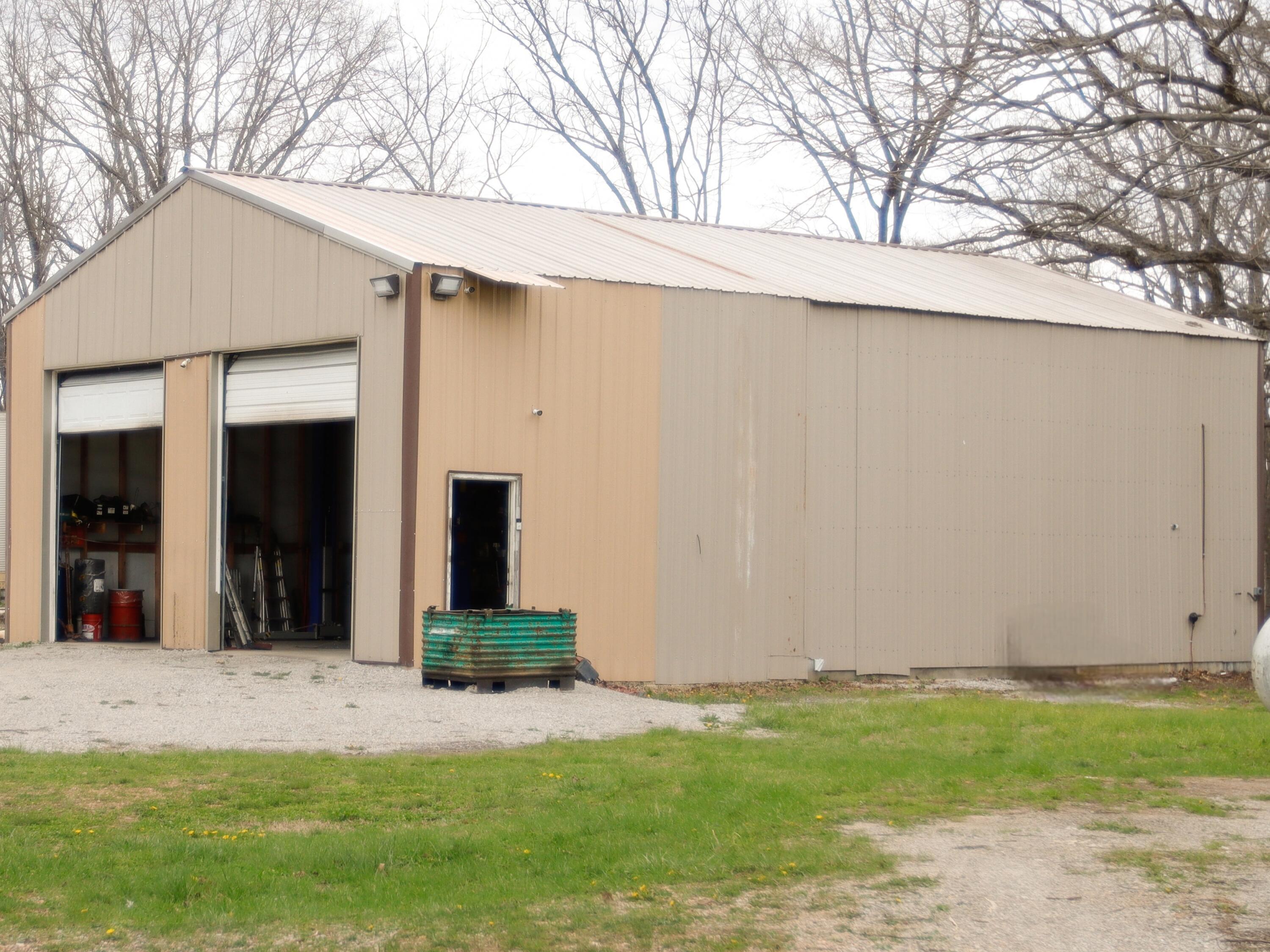 main property photo 7