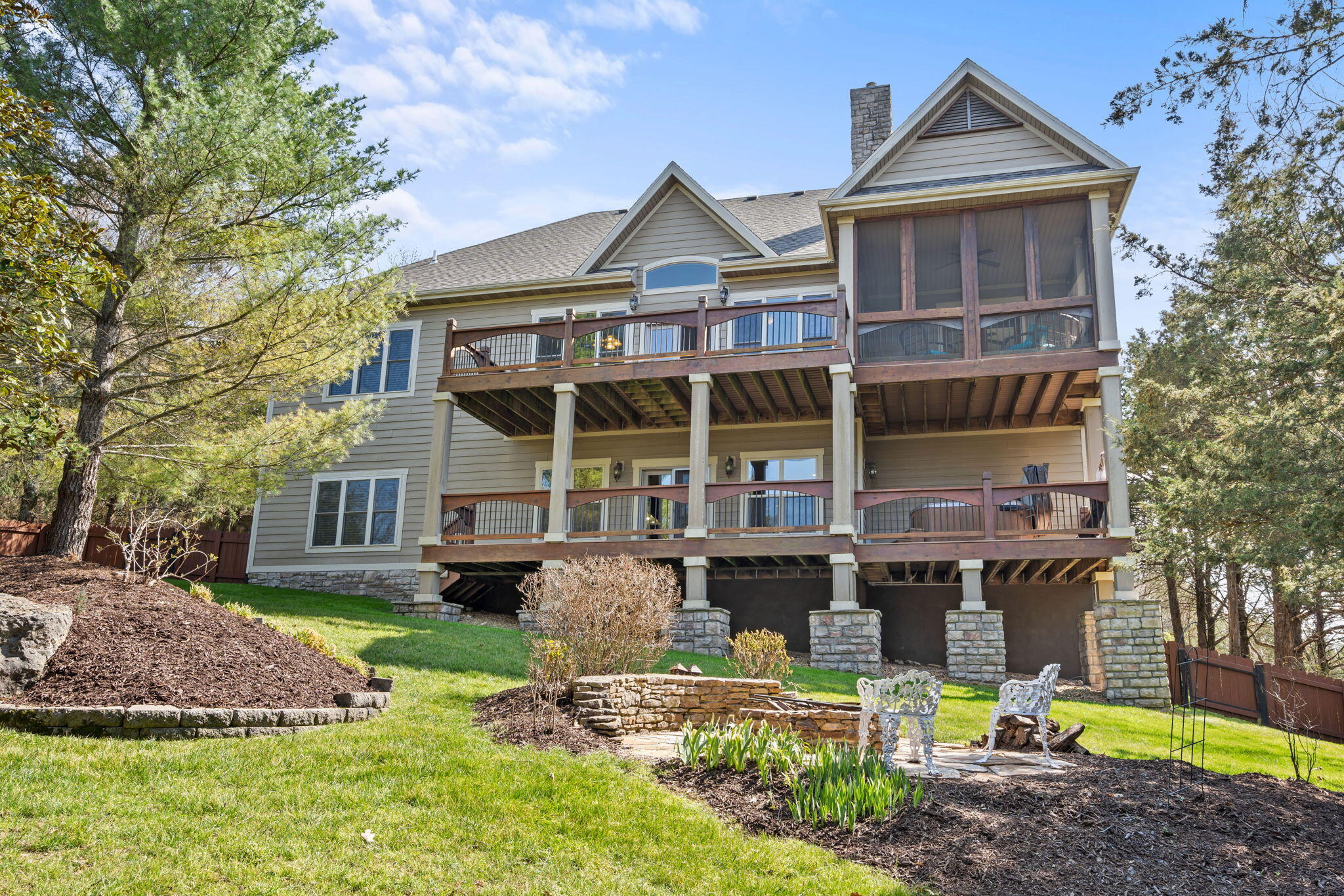 main property photo 14