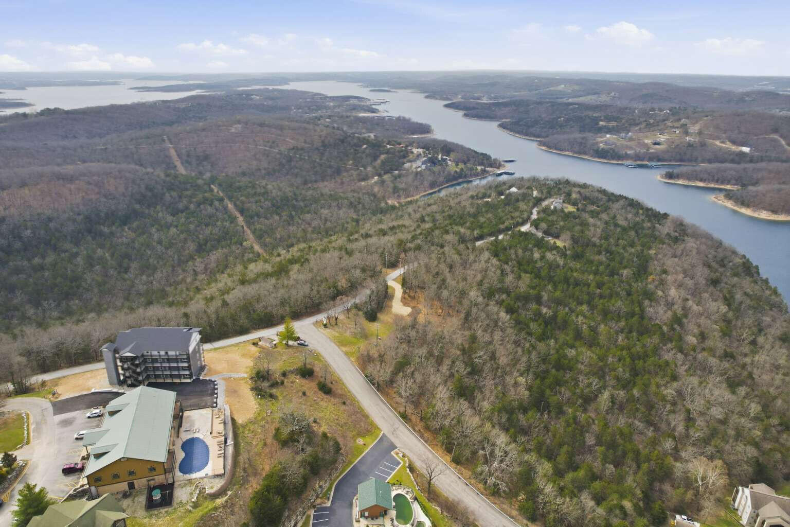 main property photo 12