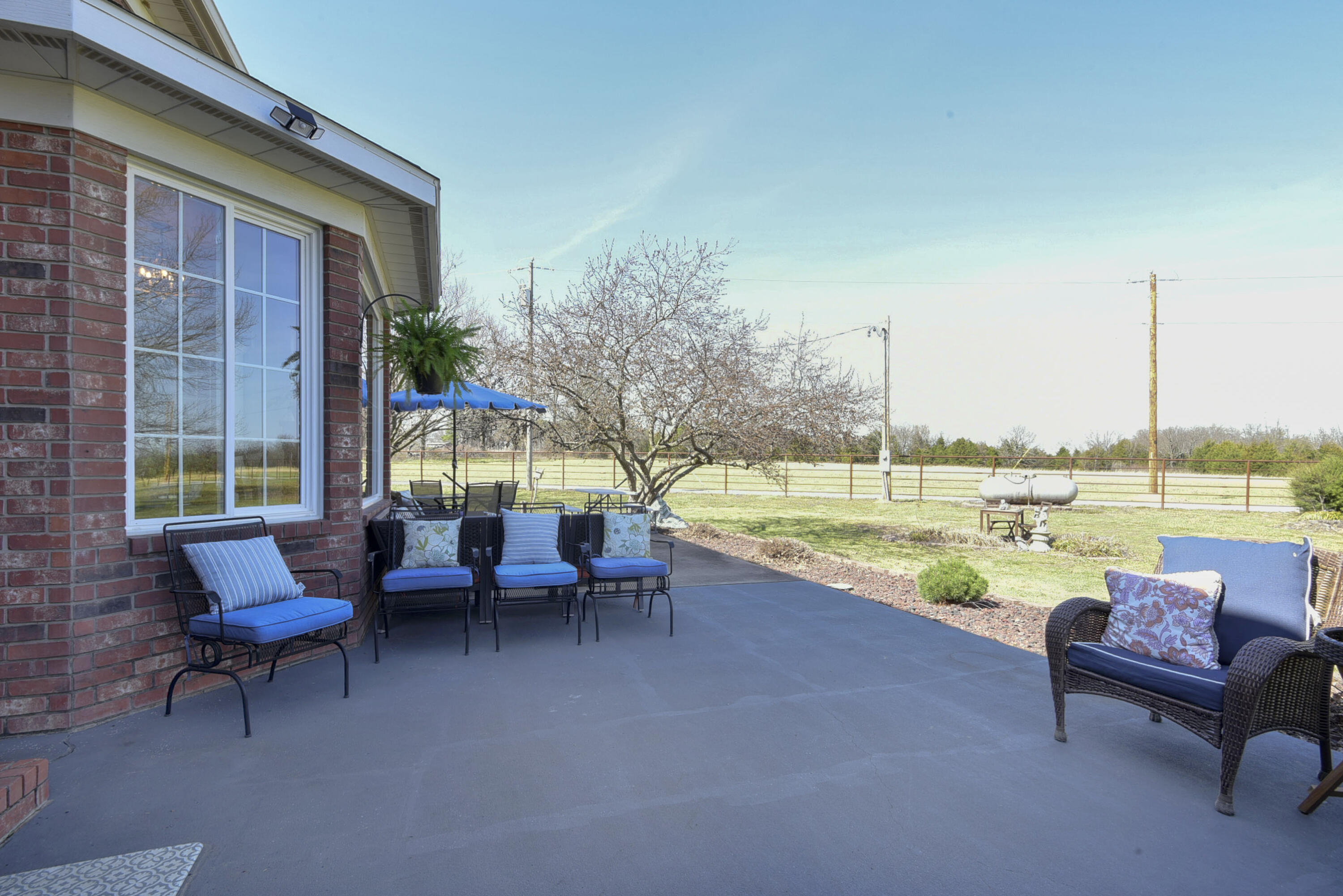 main property photo 15