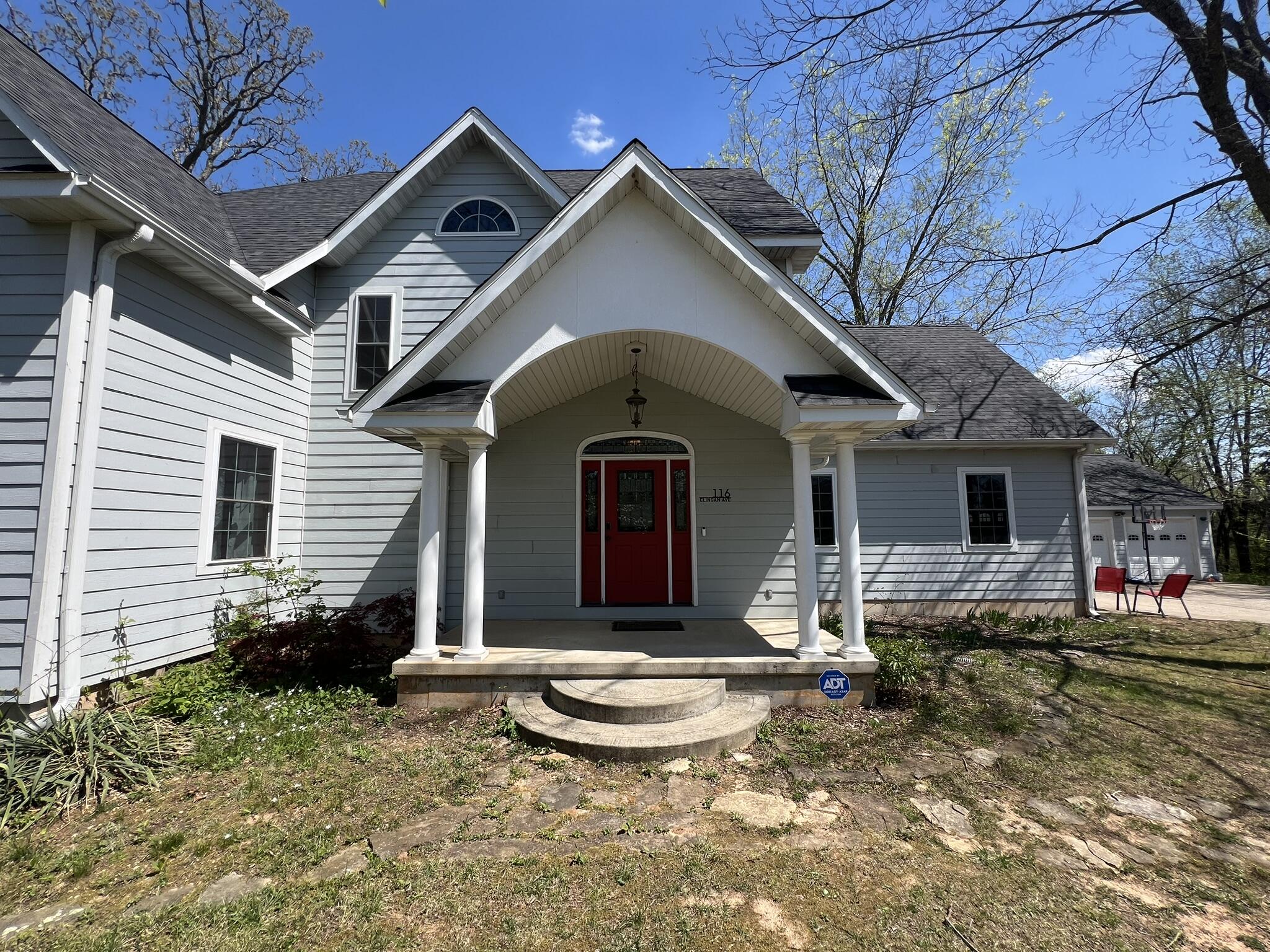 main property photo 9