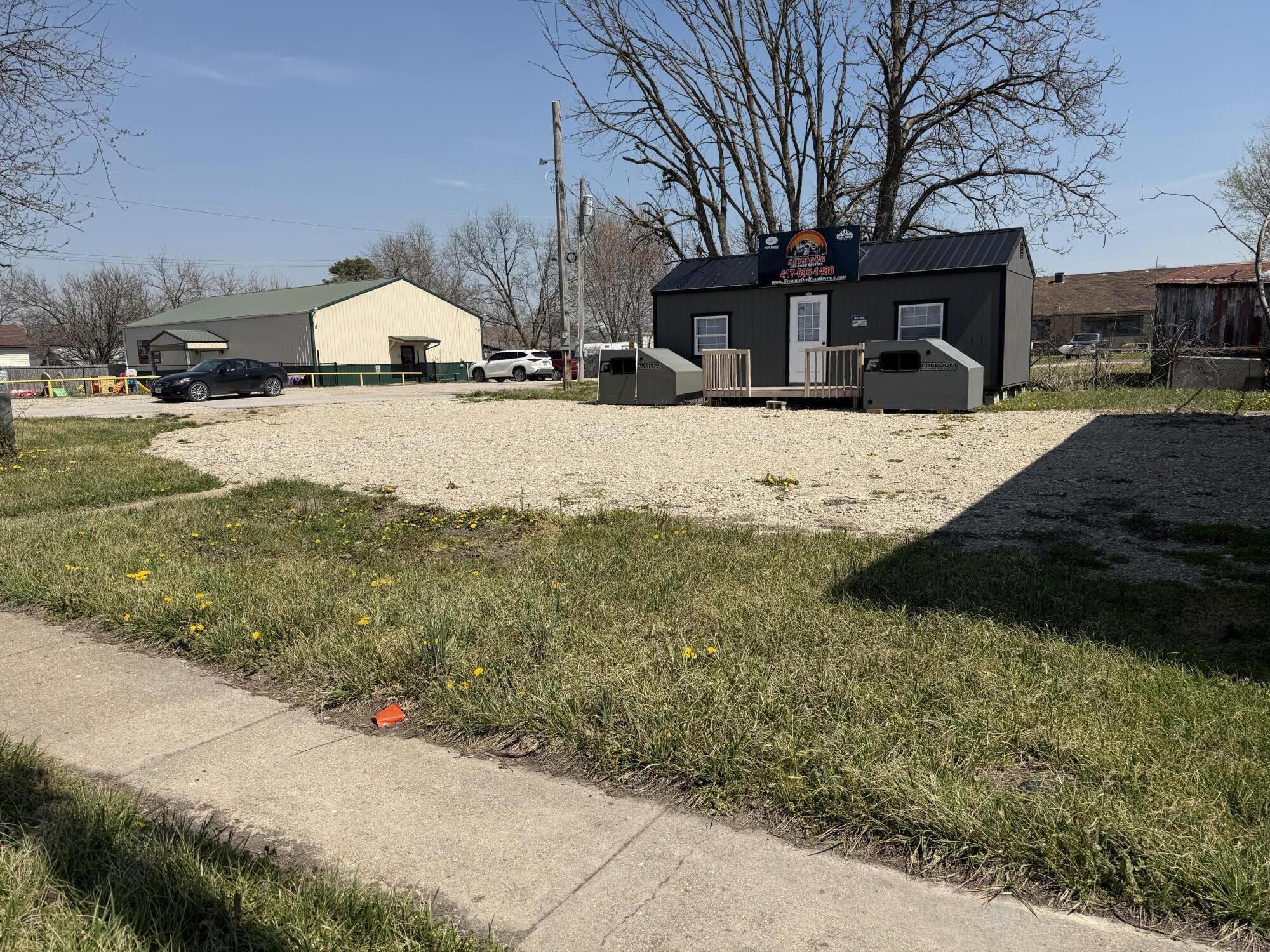 main property photo 6