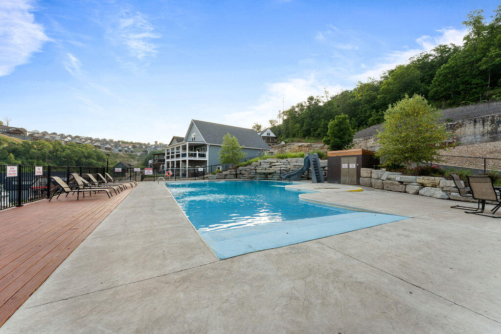 main property photo 79