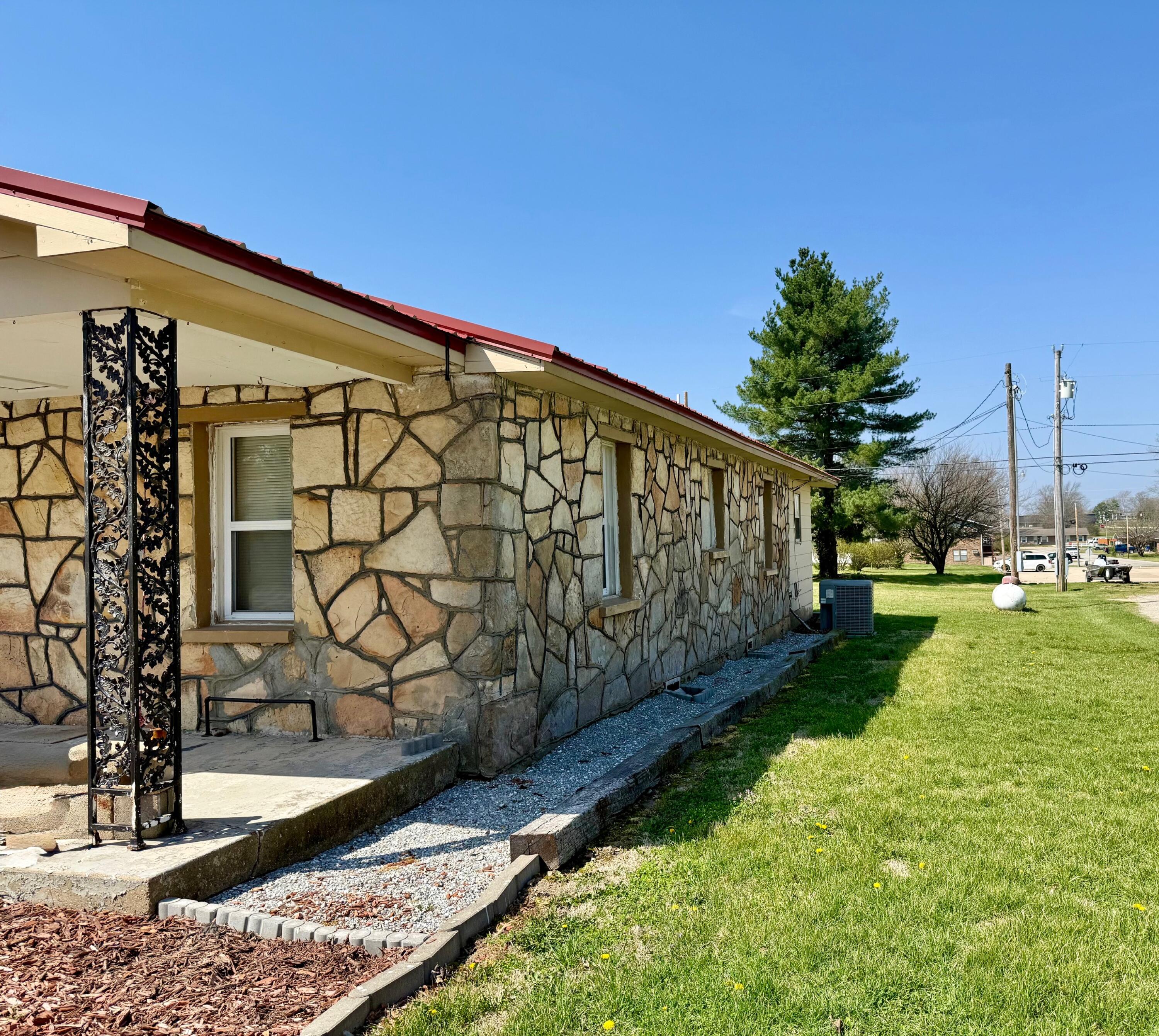 main property photo 19