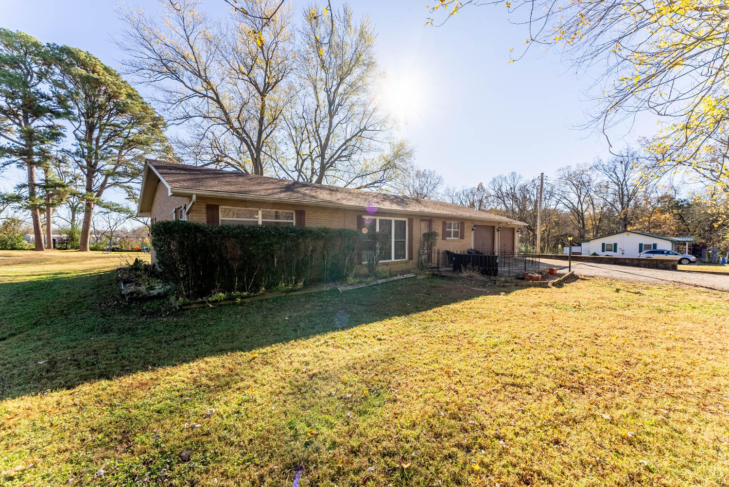 main property photo 8
