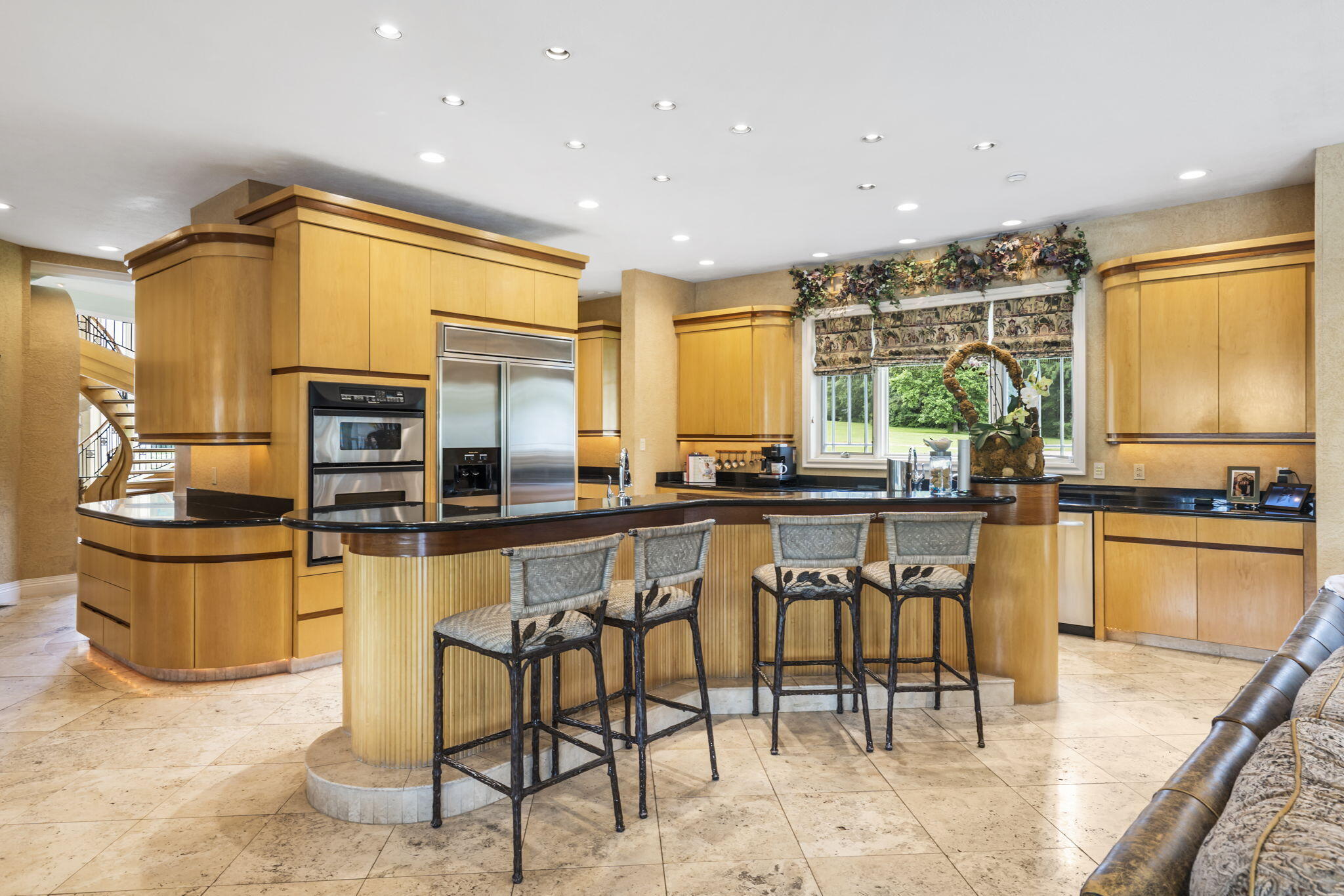 main property photo 26