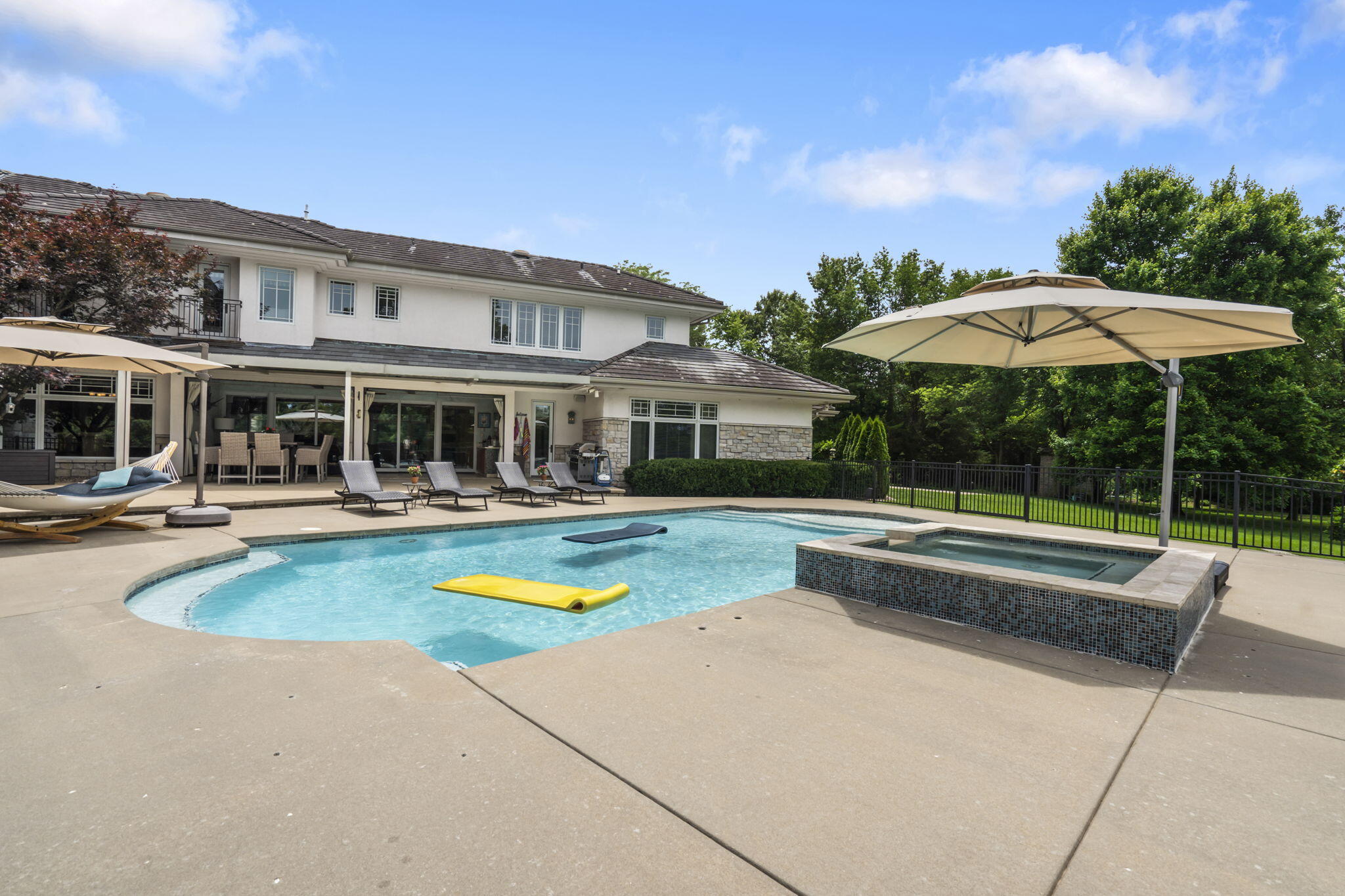 main property photo 83