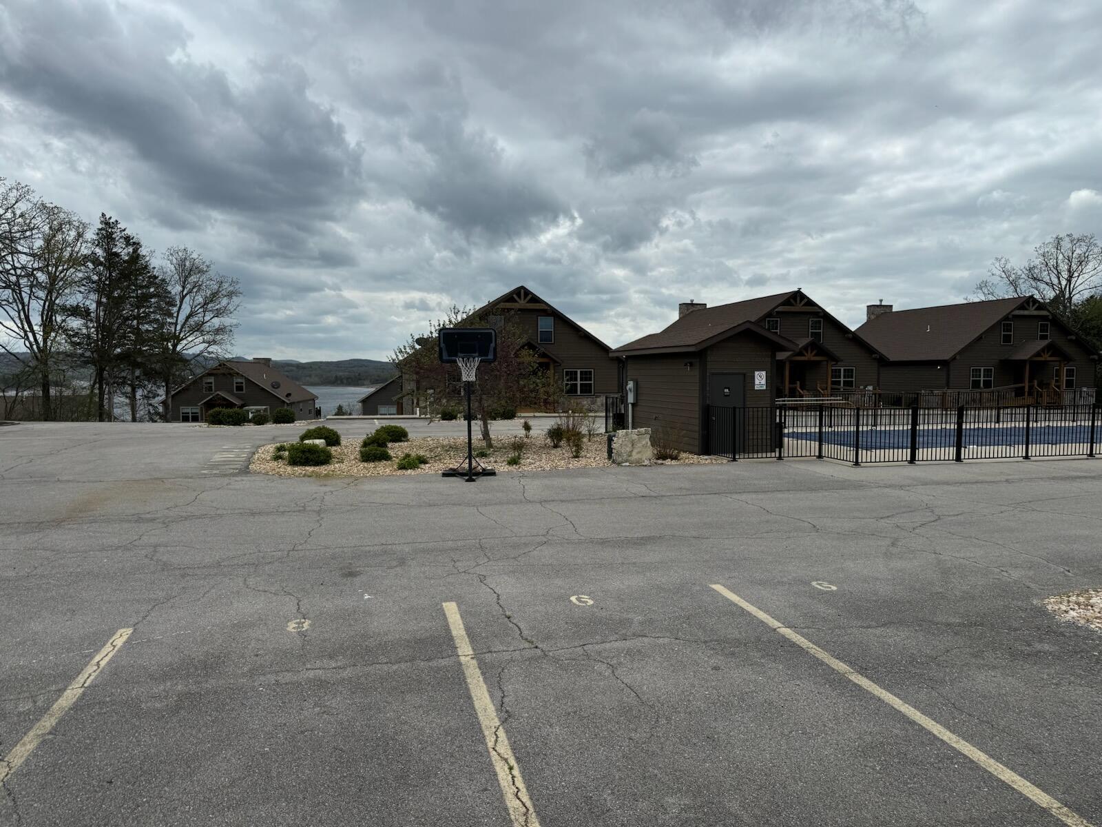 main property photo 18