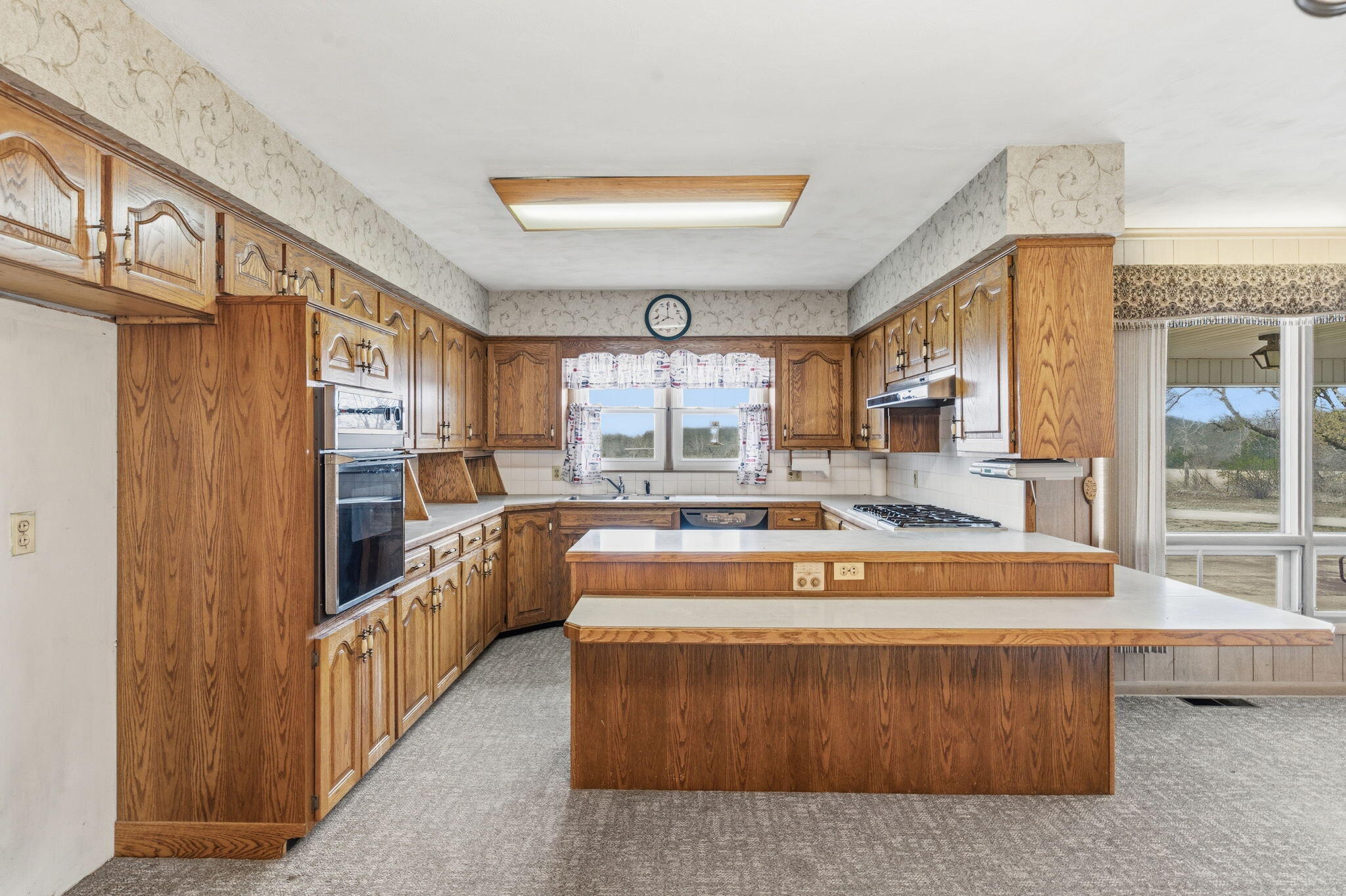 main property photo 9