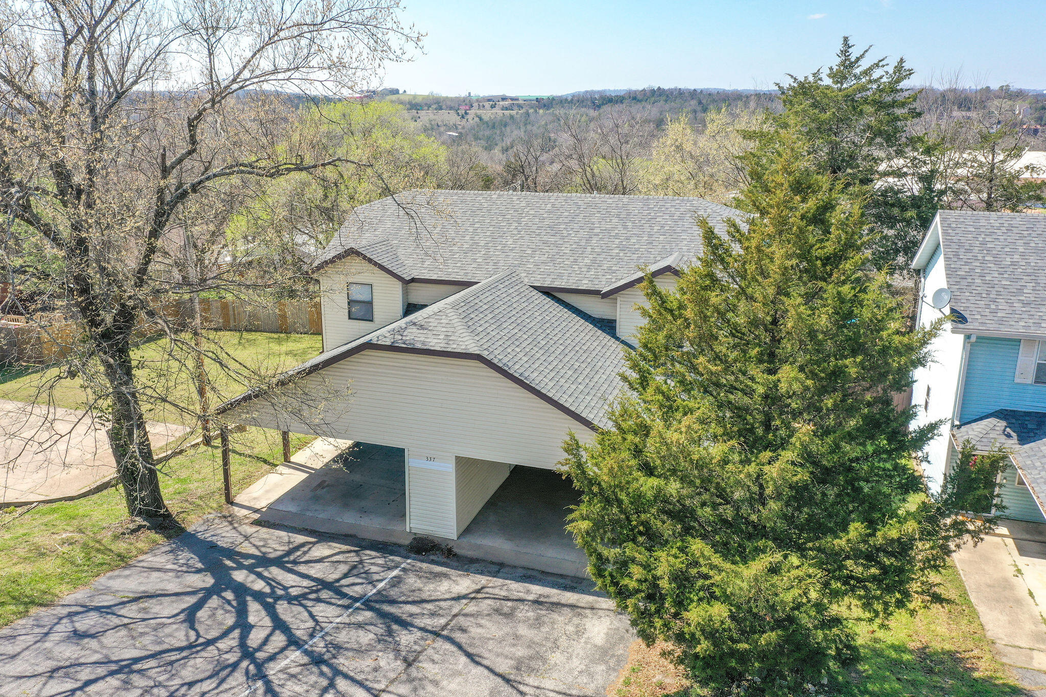 main property photo 28