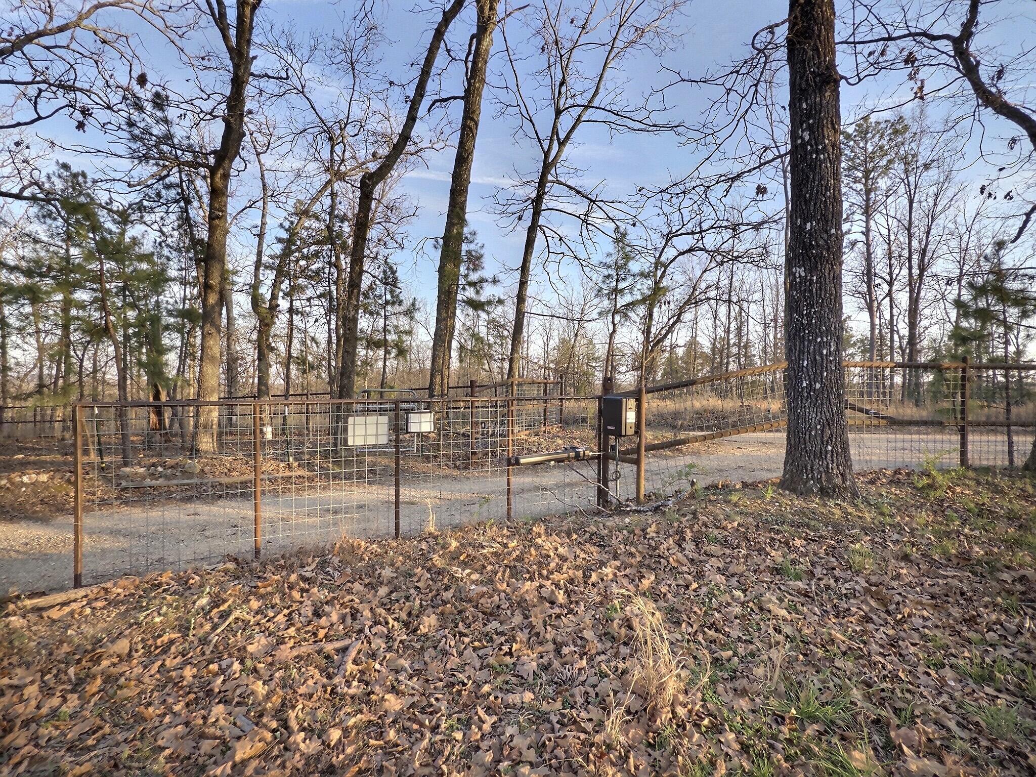 main property photo 40