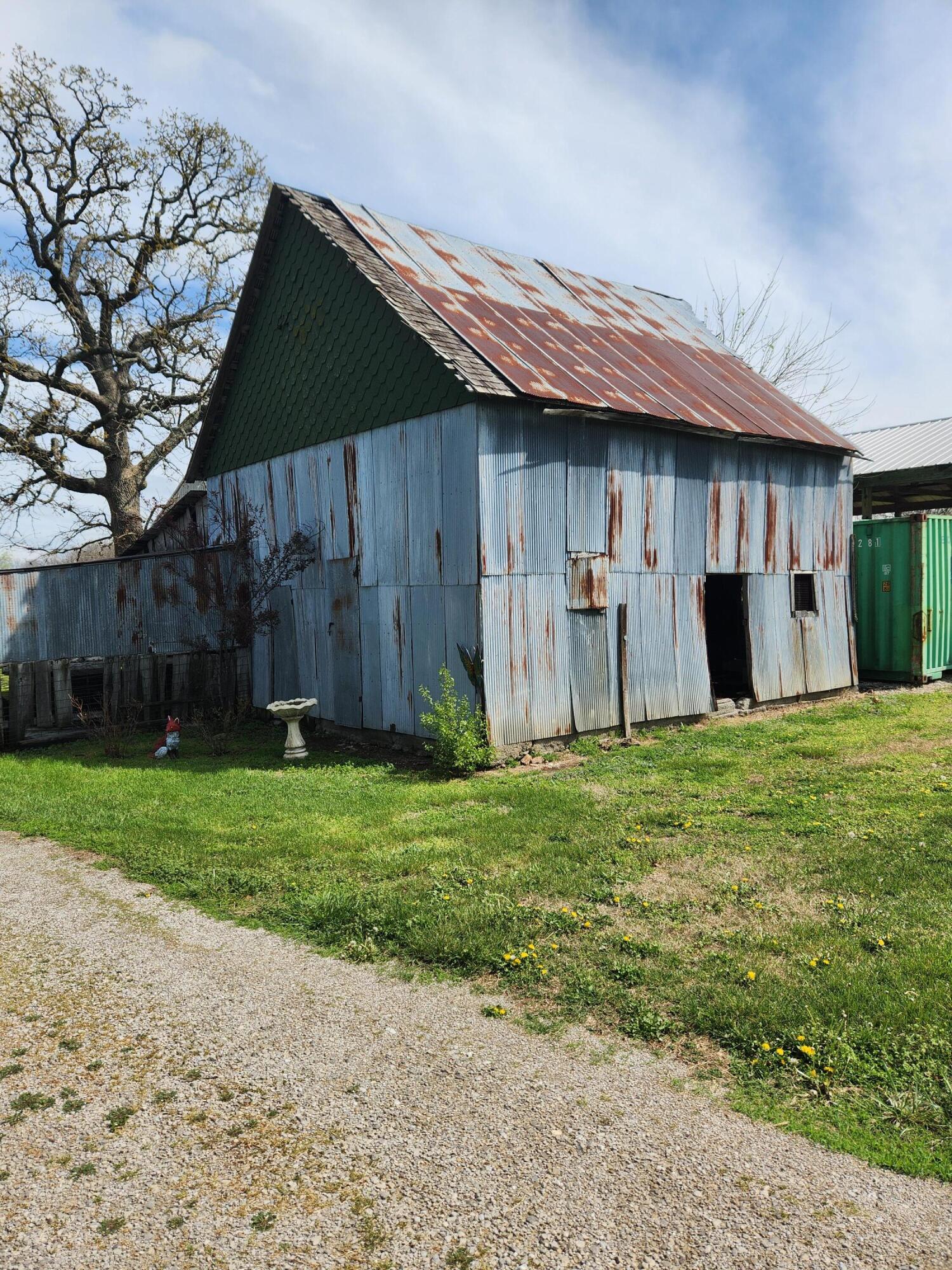 main property photo 43