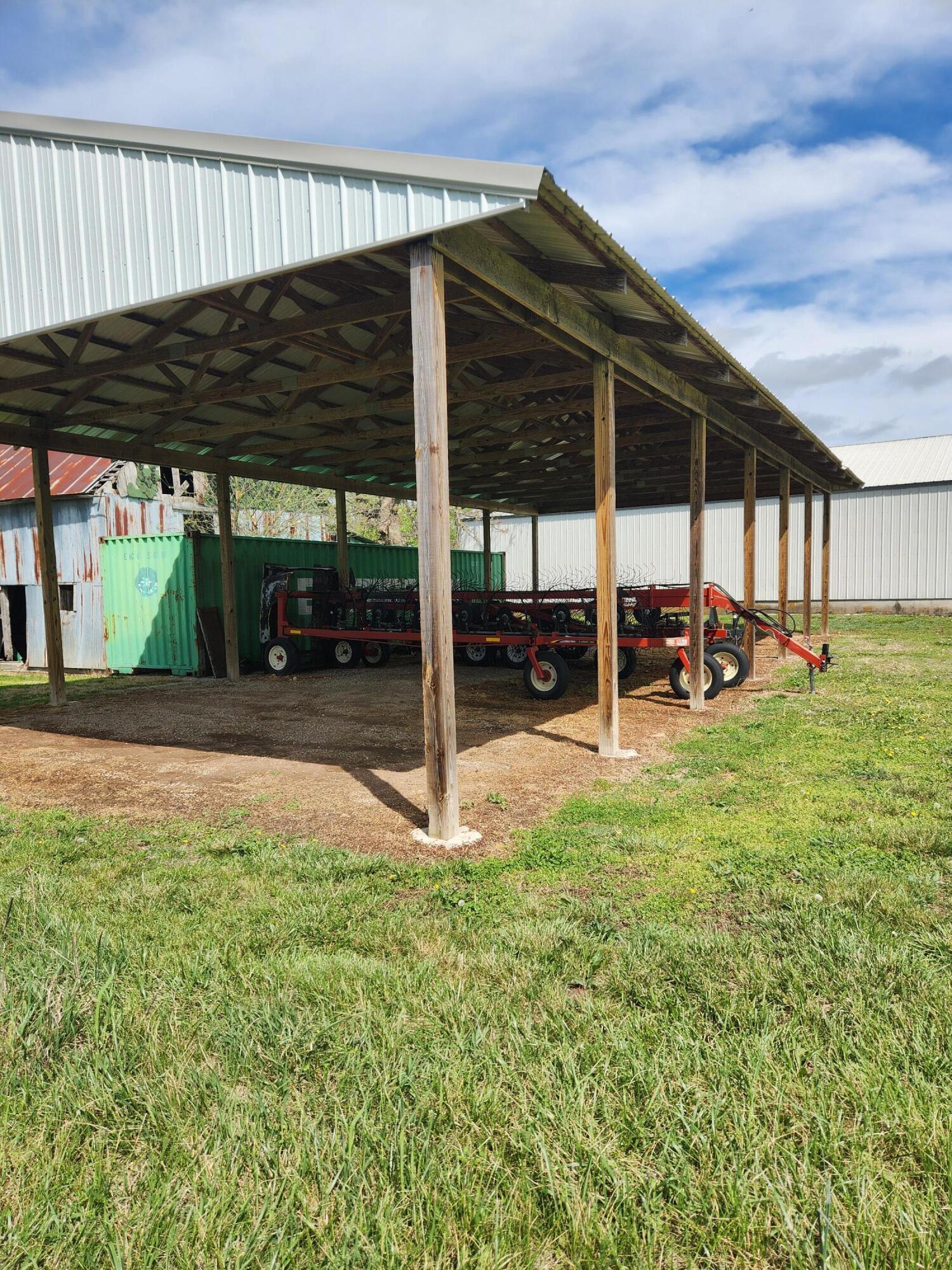 main property photo 48