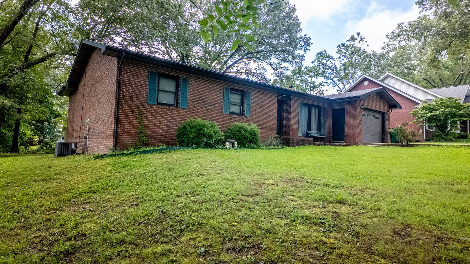 main property photo 37