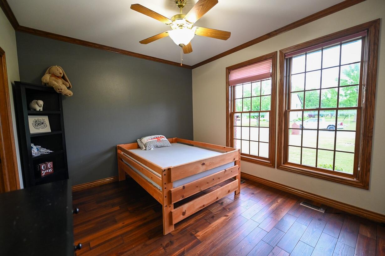 main property photo 21