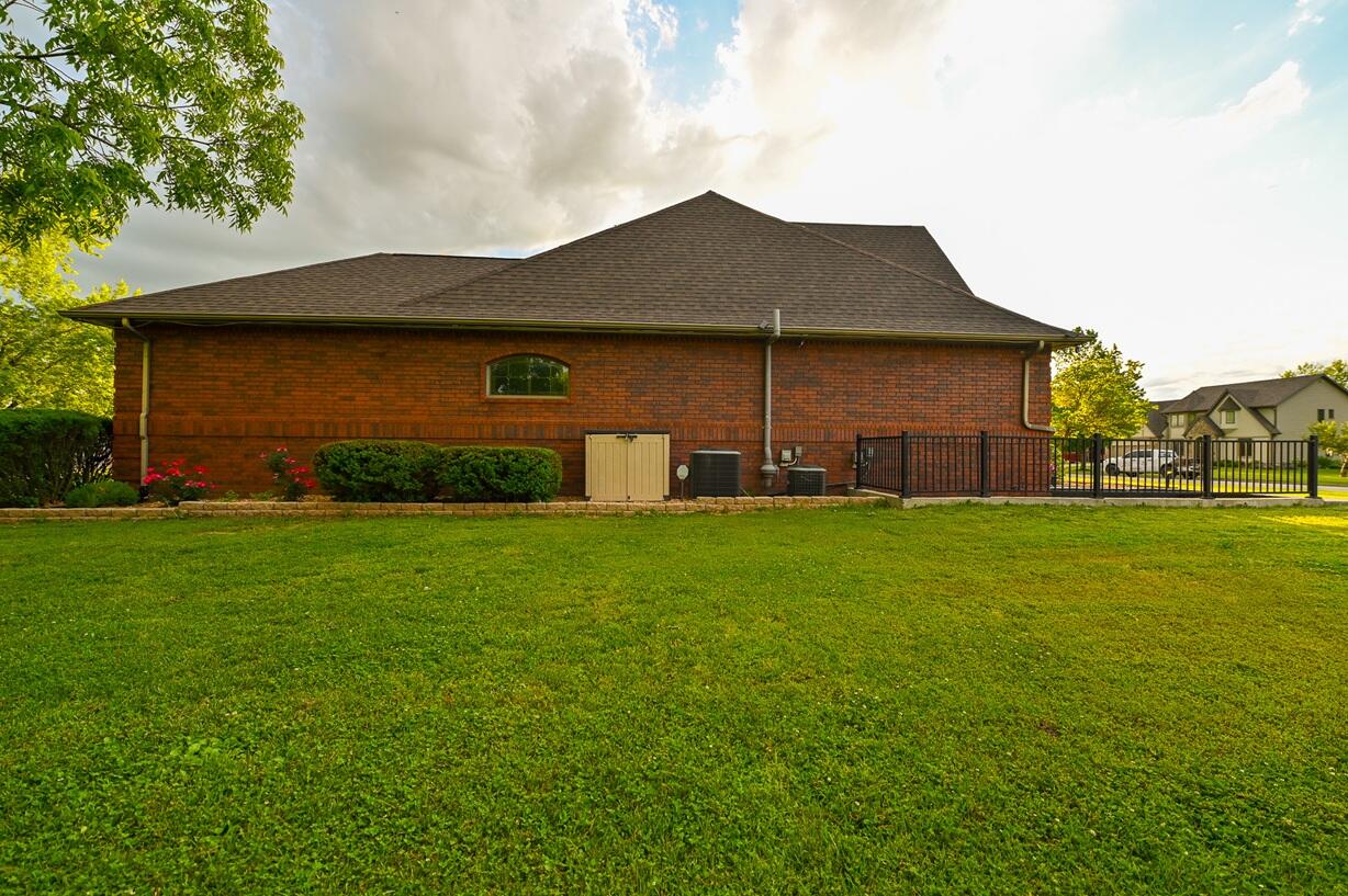 main property photo 49