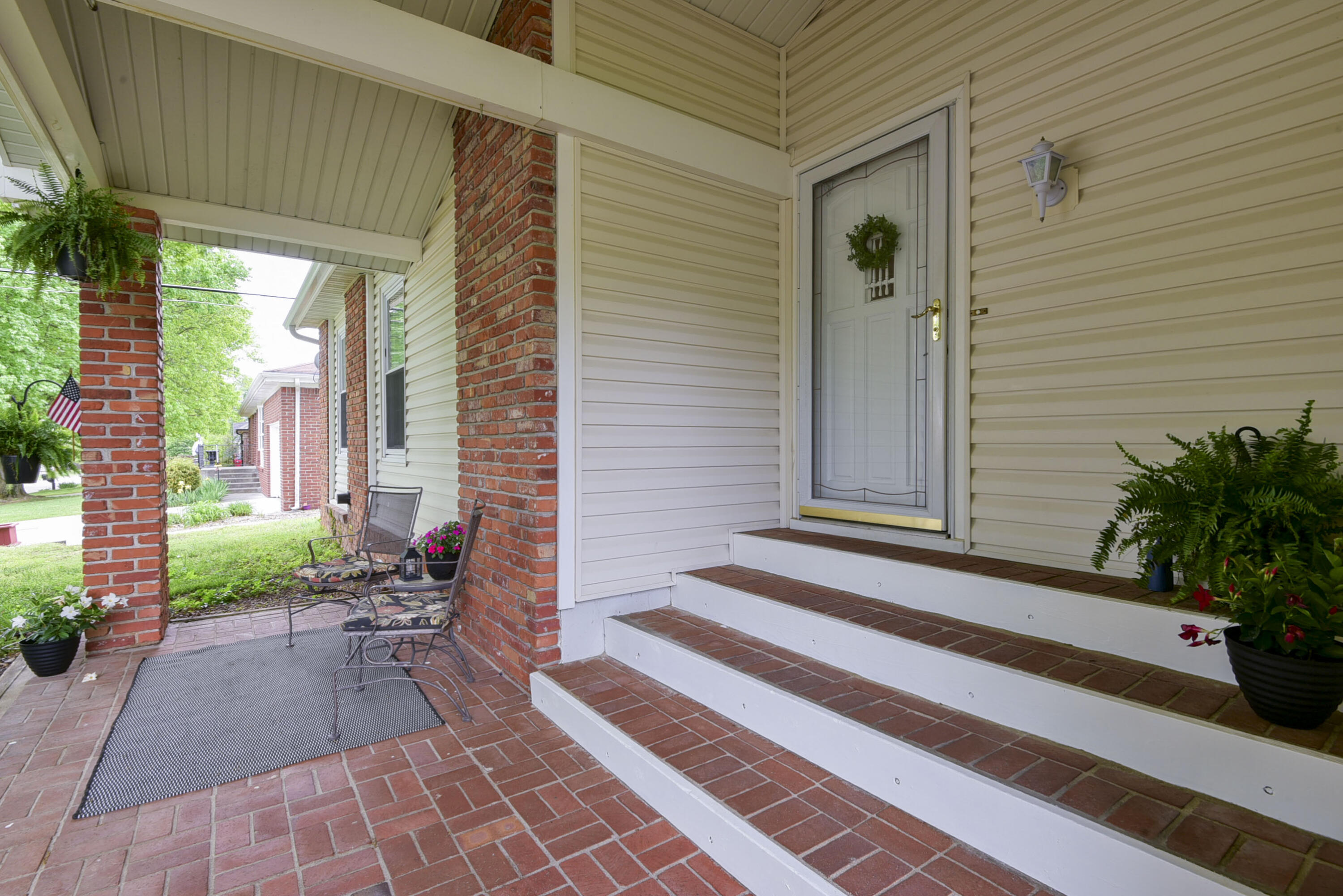 main property photo 41