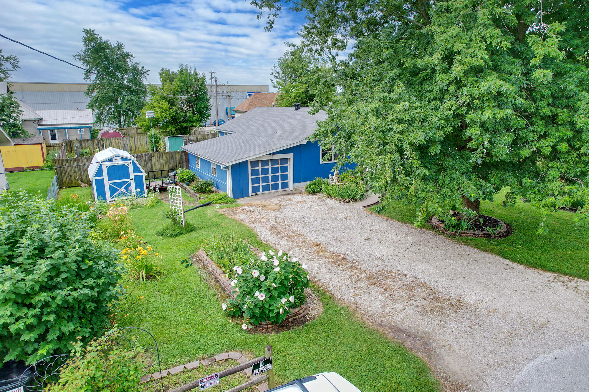 main property photo 35