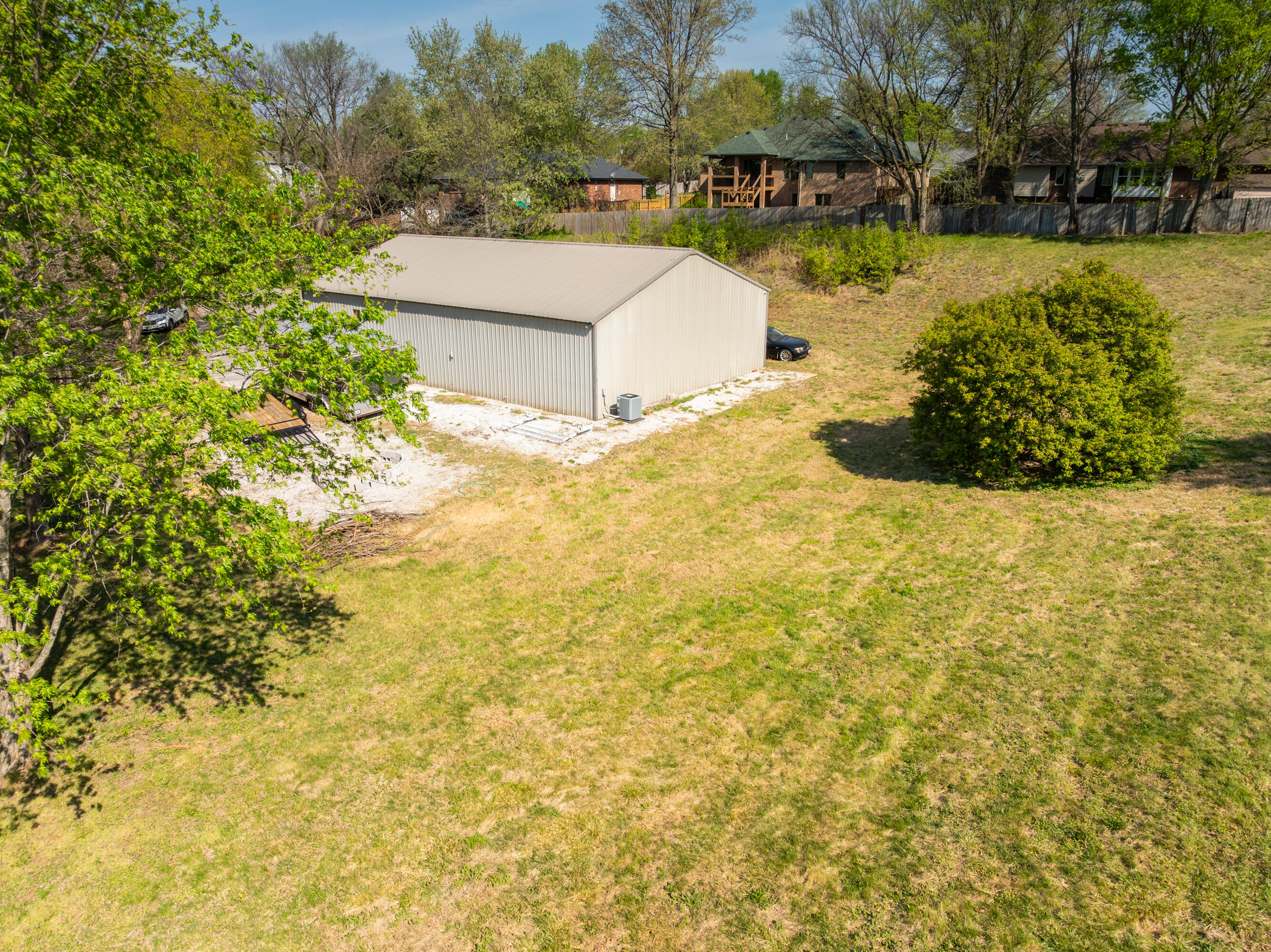 main property photo 22