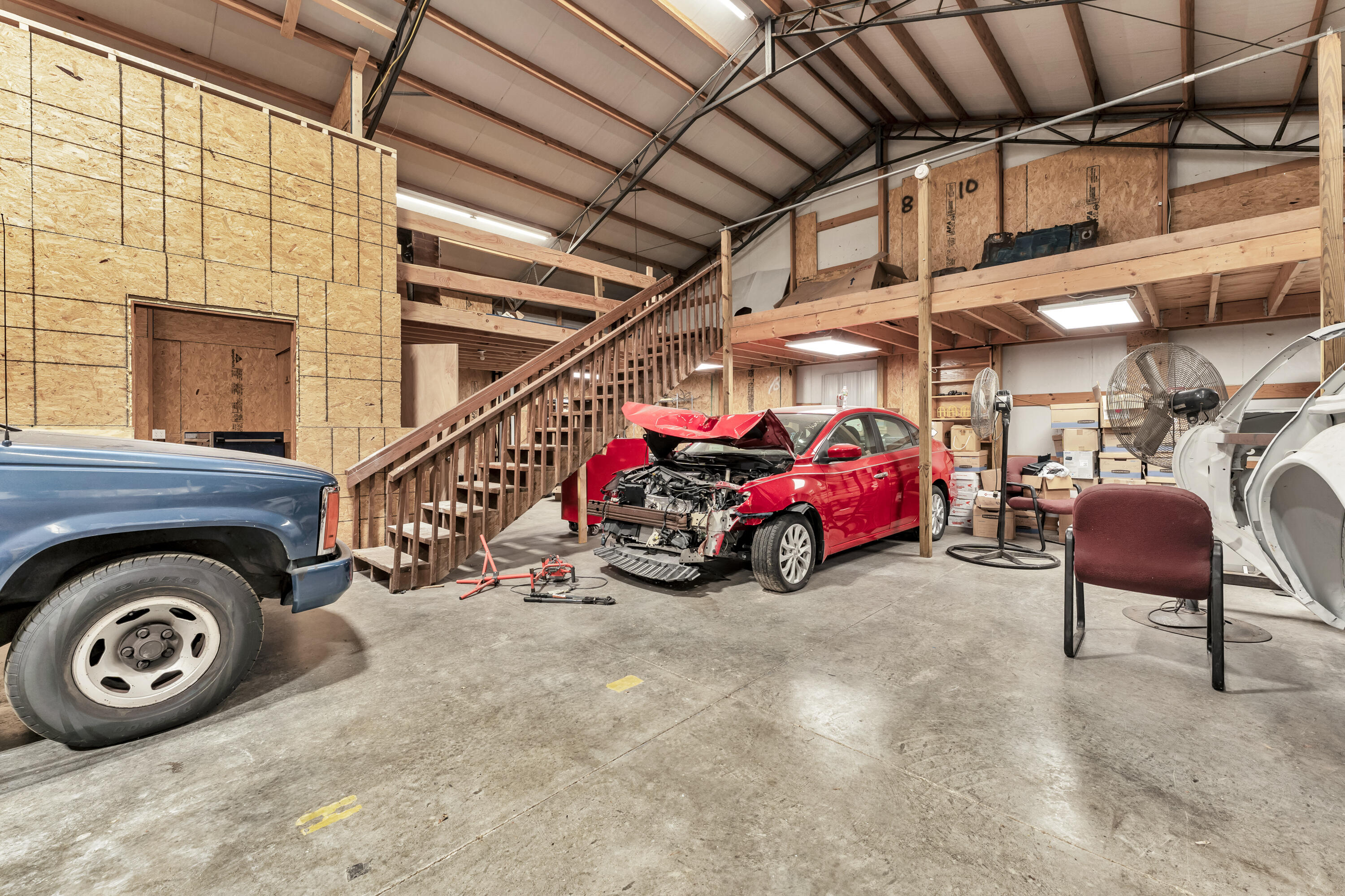 main property photo 9