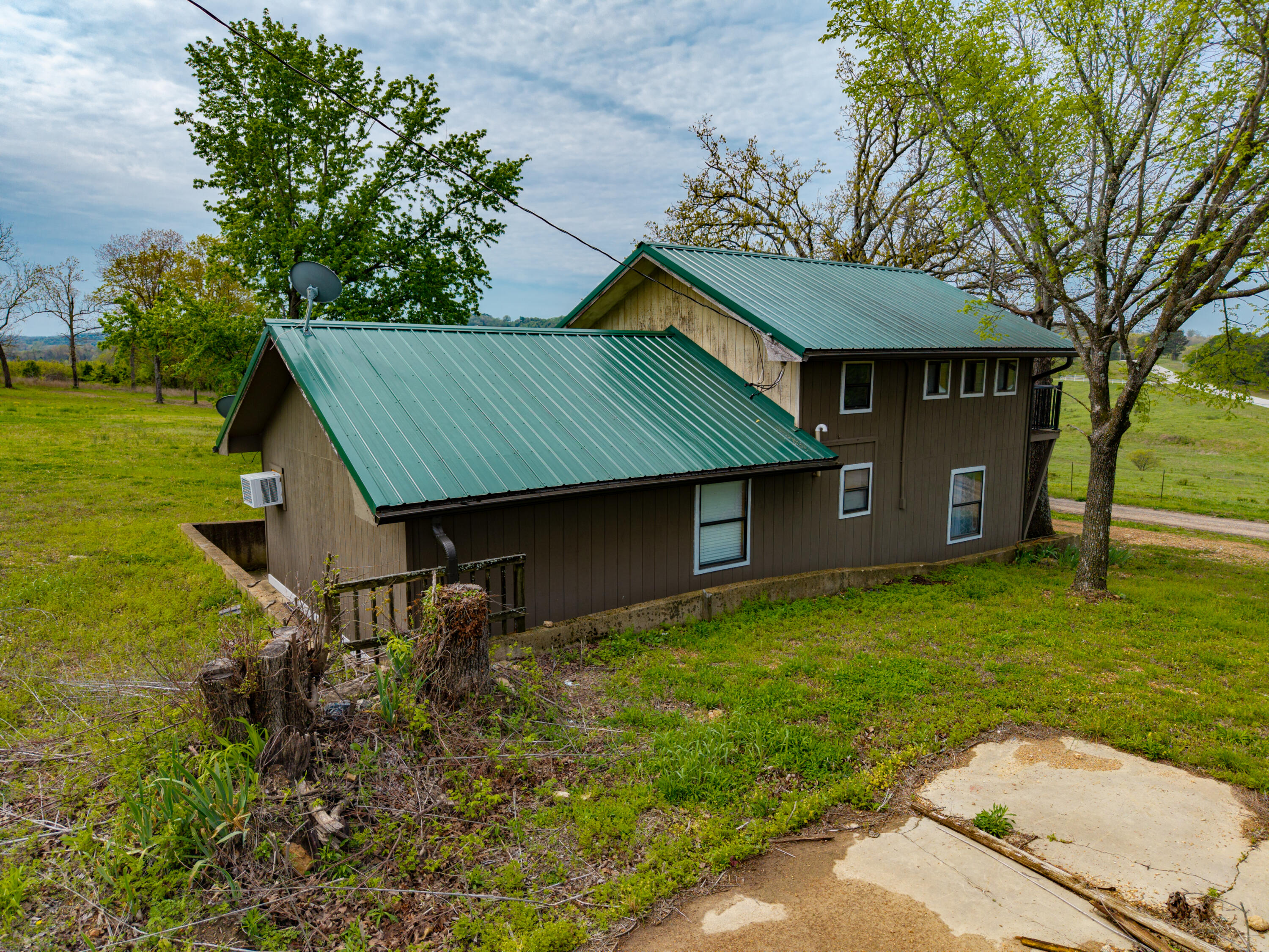 main property photo 42