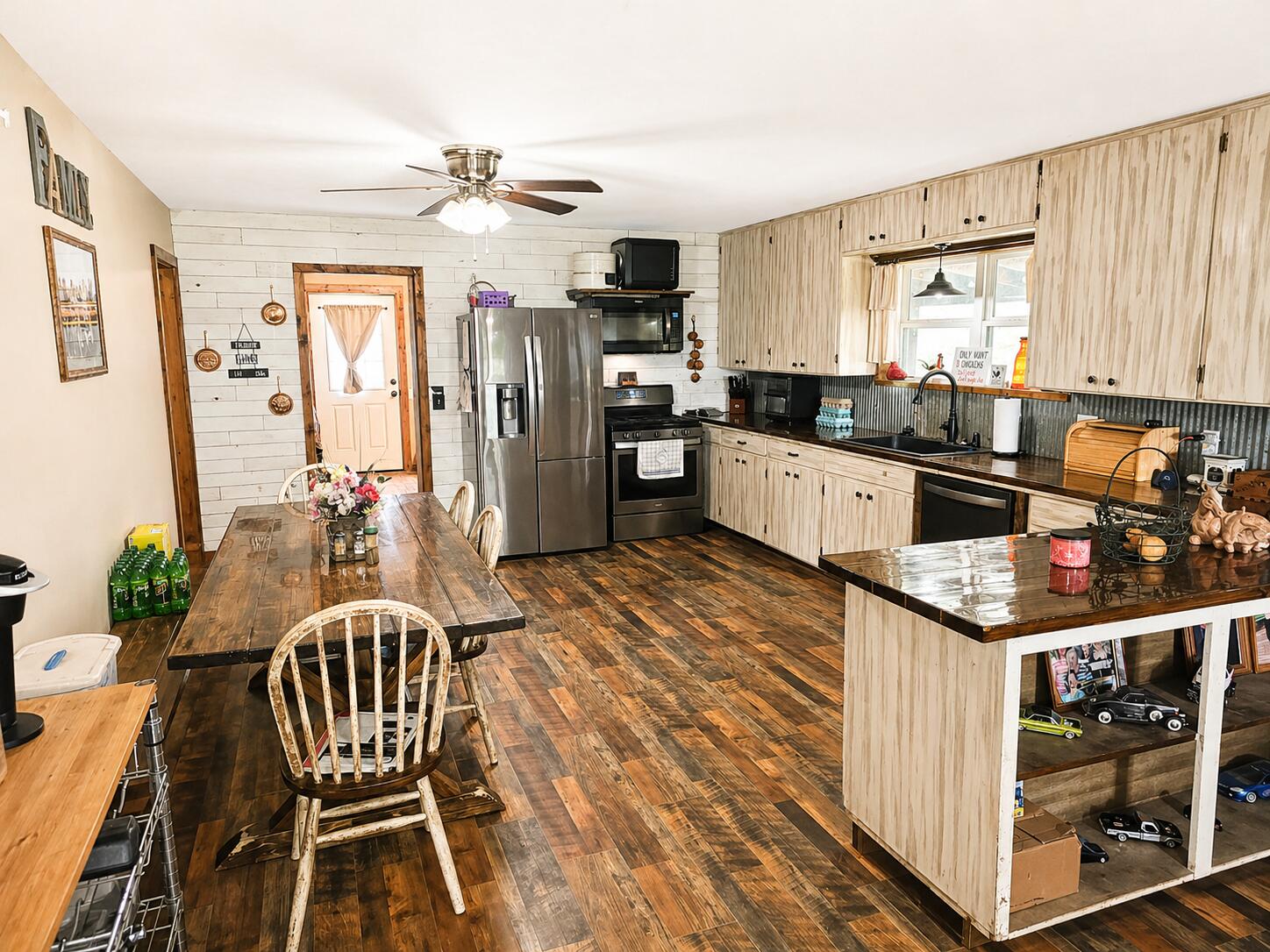 main property photo 19