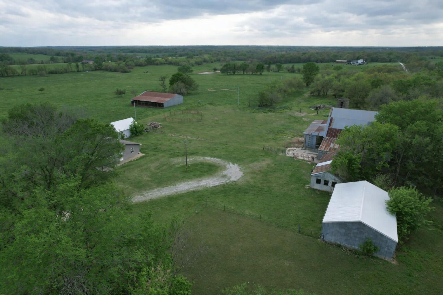 main property photo 9