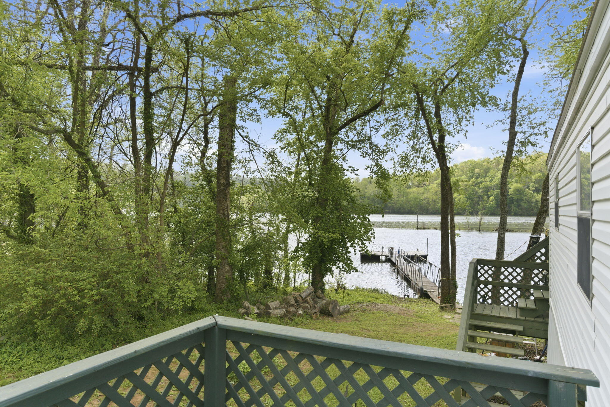 main property photo 18