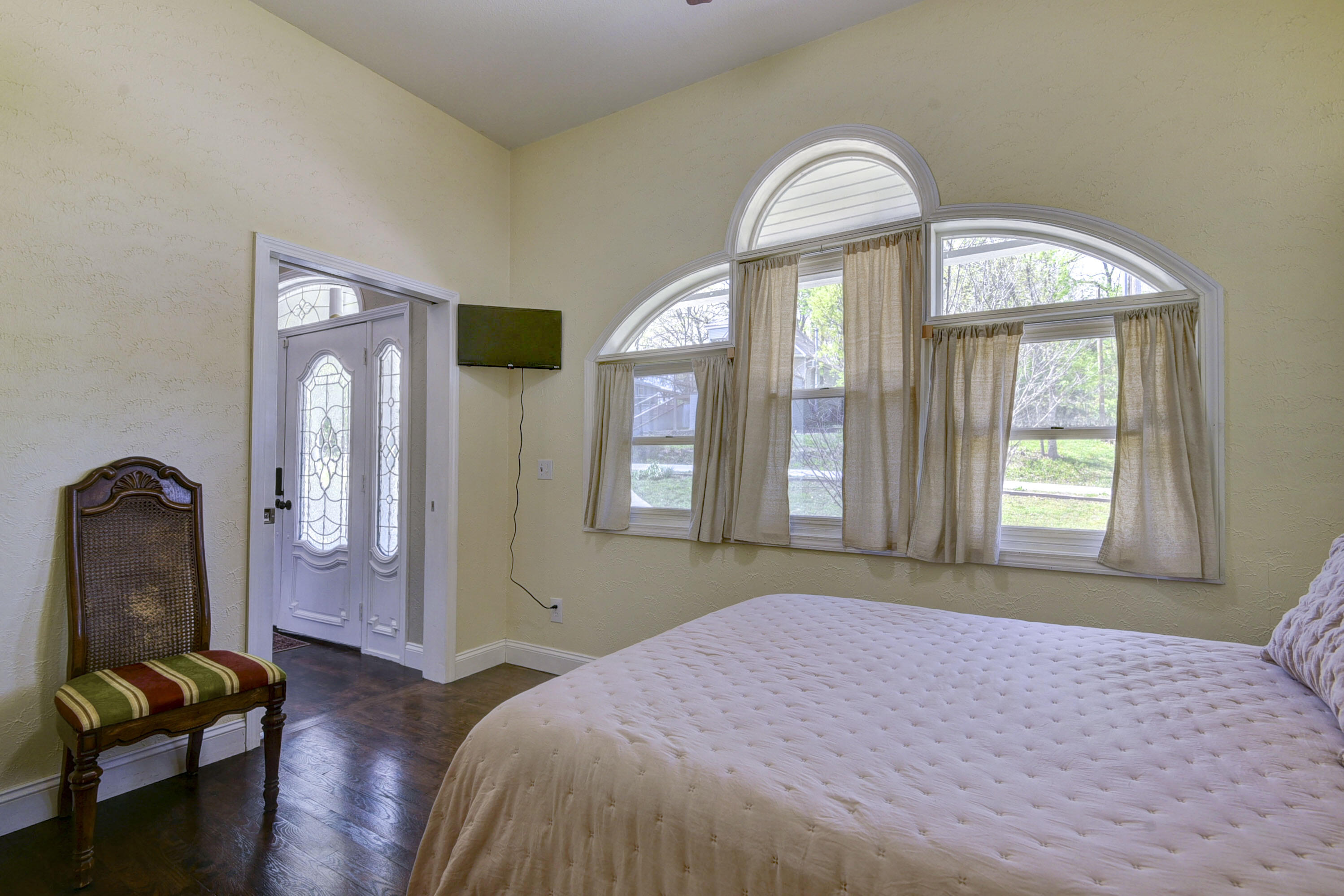 main property photo 39