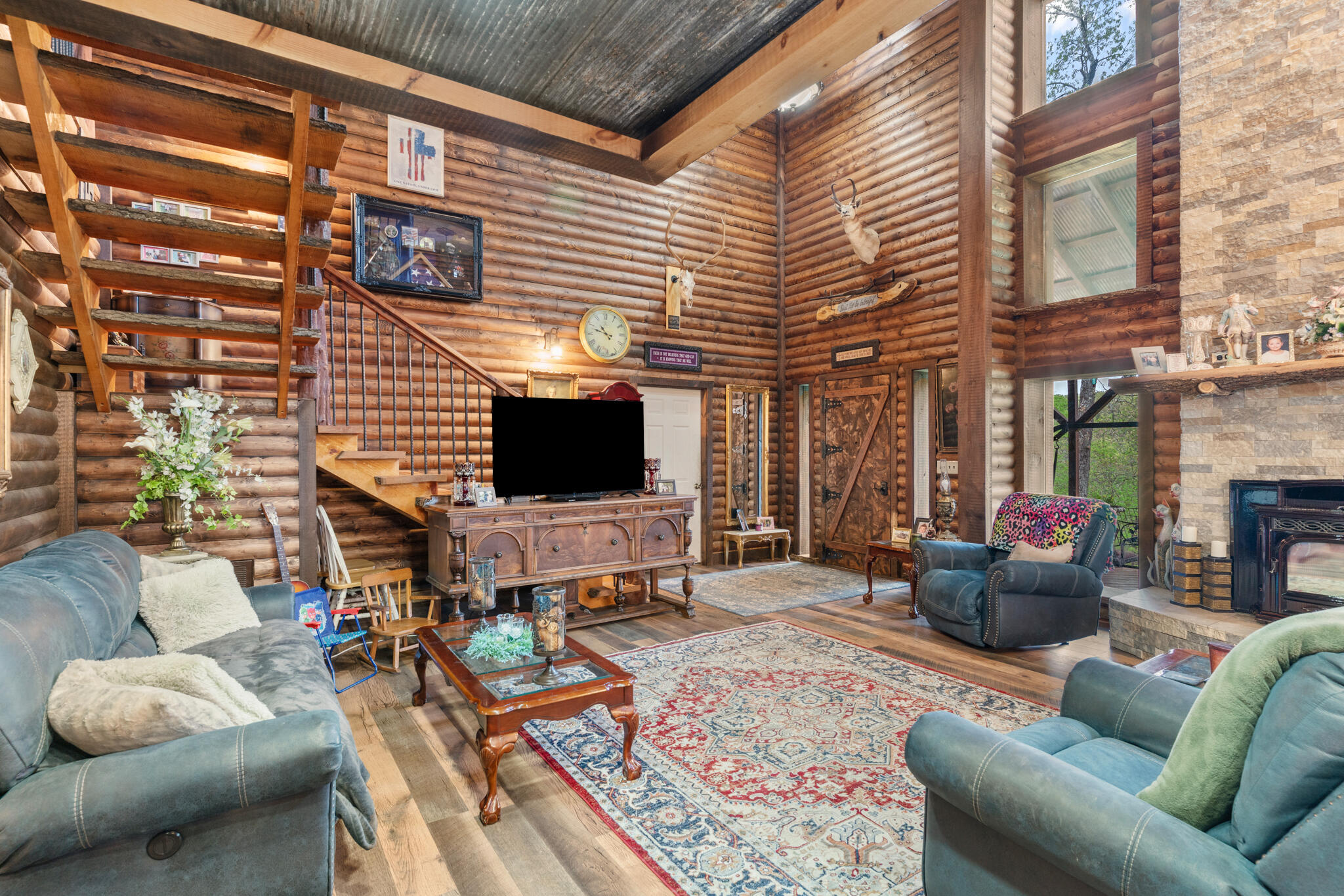 main property photo 12