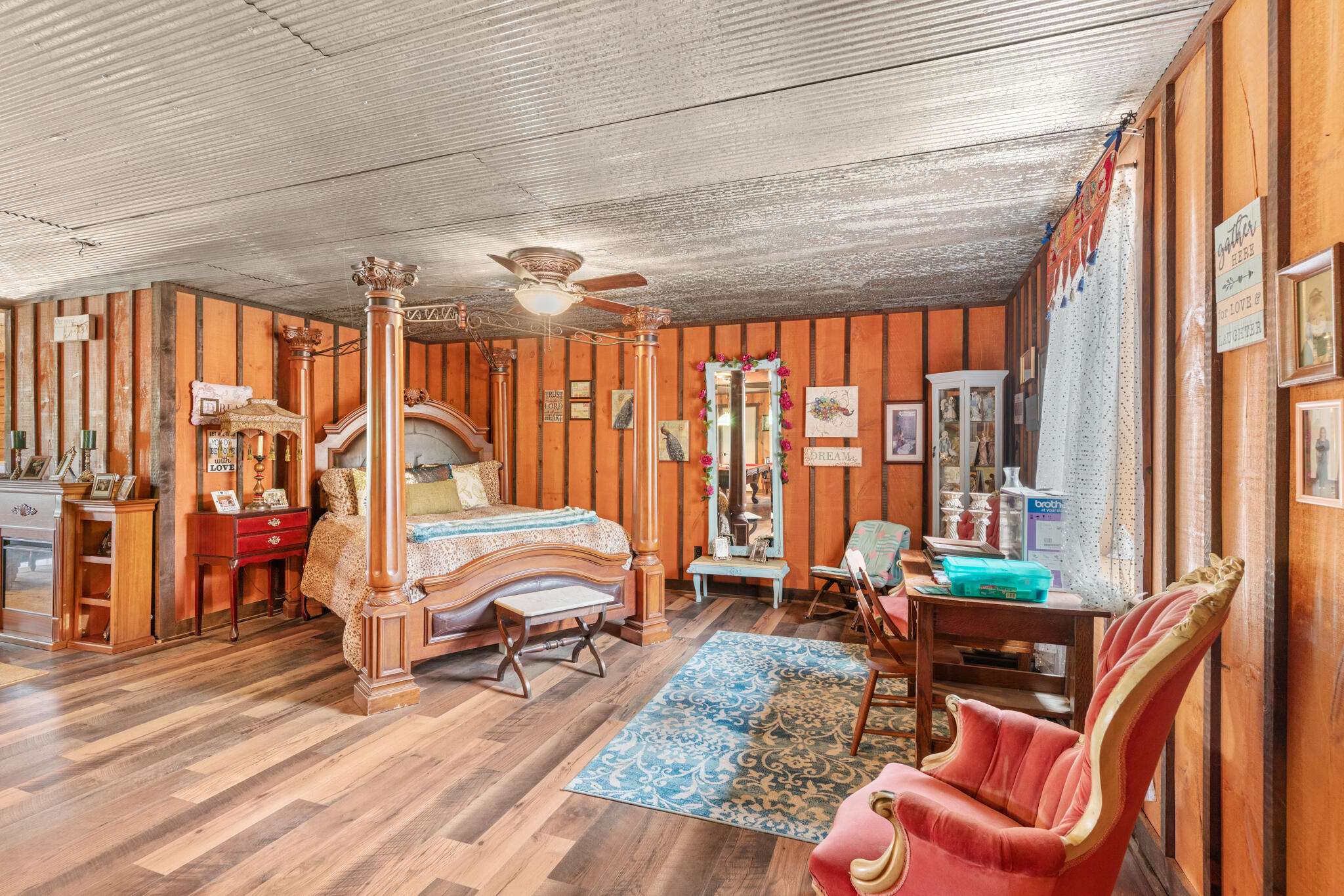 main property photo 31
