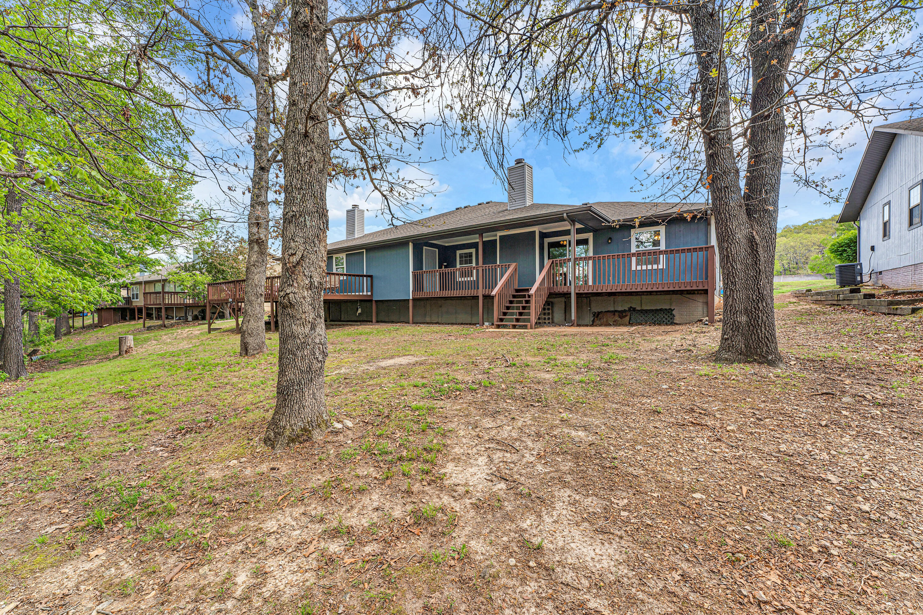 main property photo 32