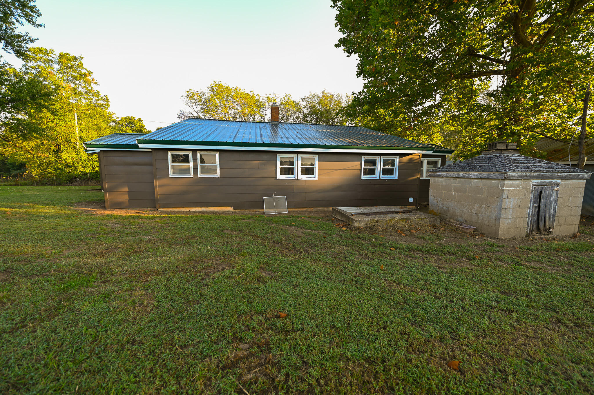main property photo 15