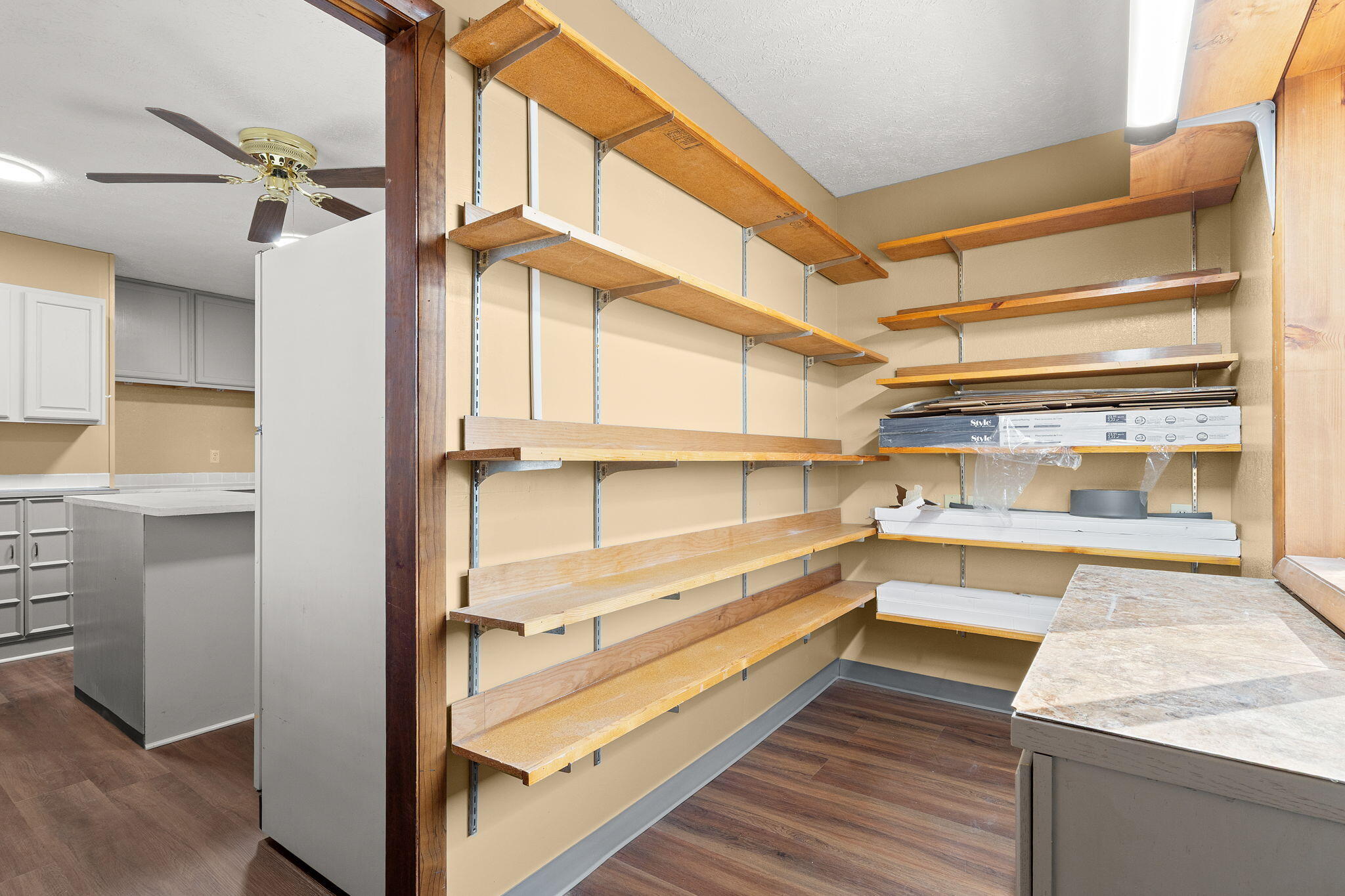 main property photo 19
