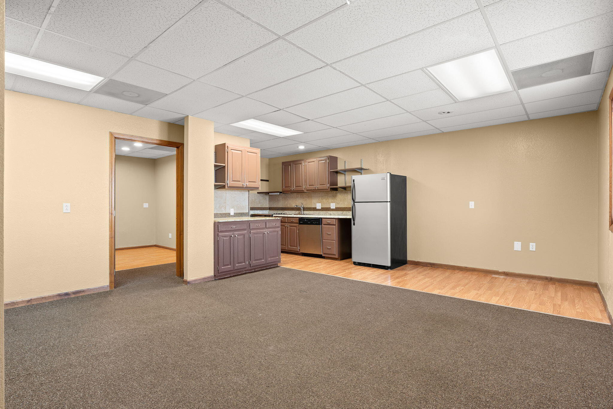 main property photo 44