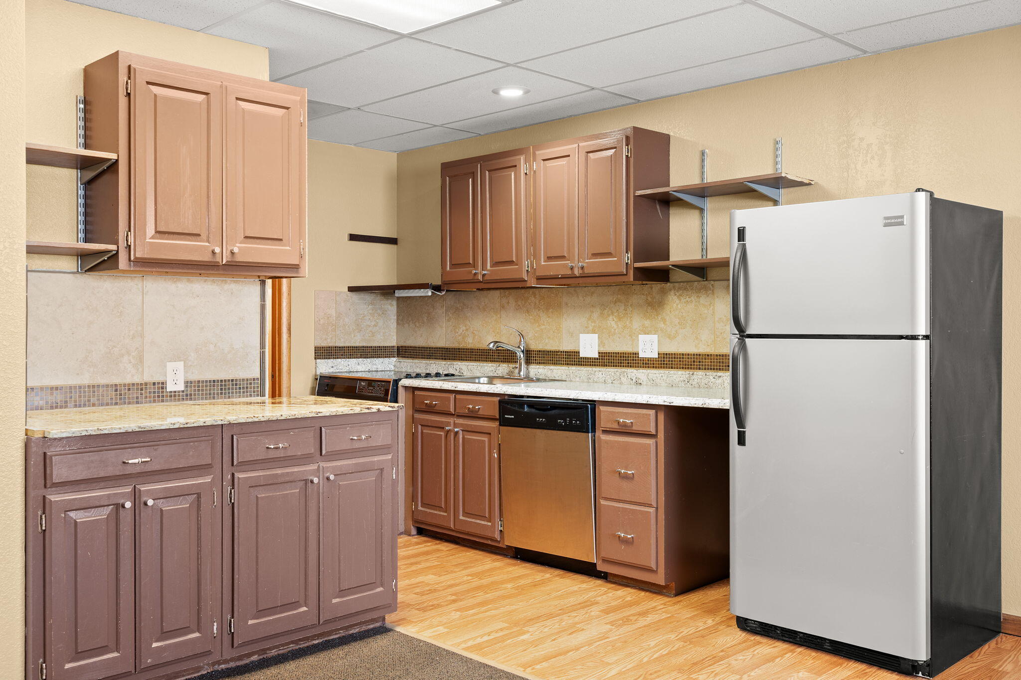 main property photo 47