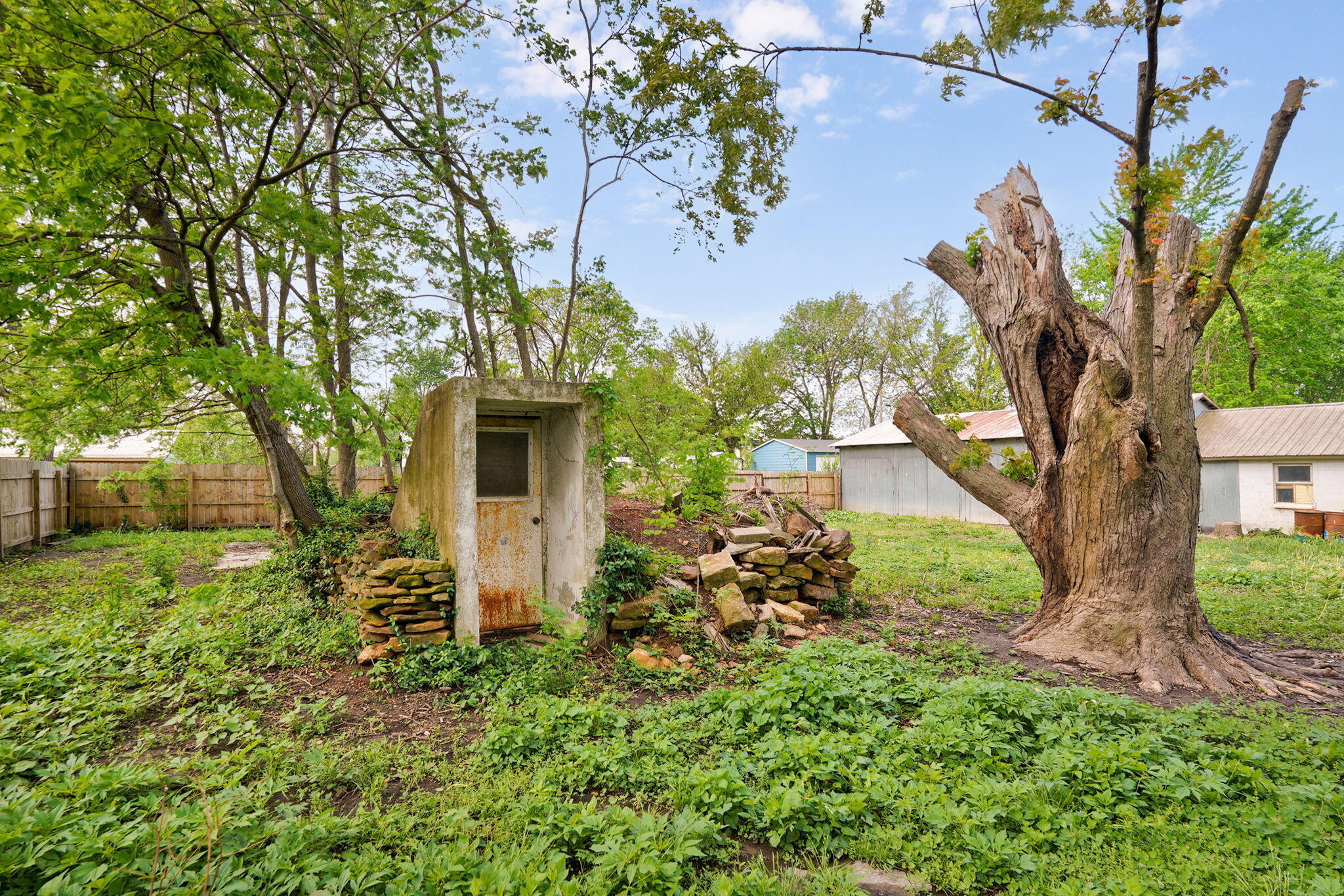 main property photo 43