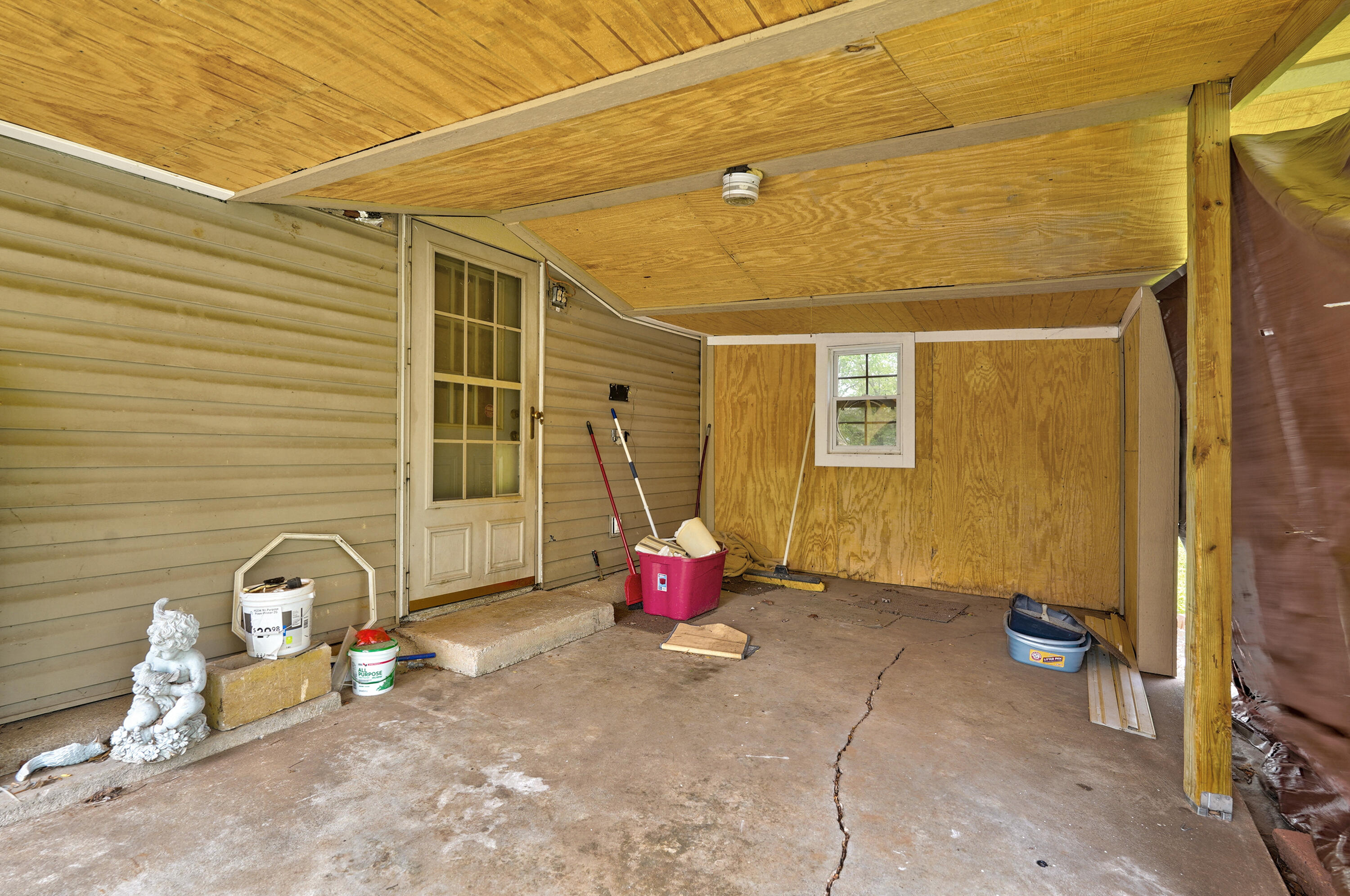 main property photo 16